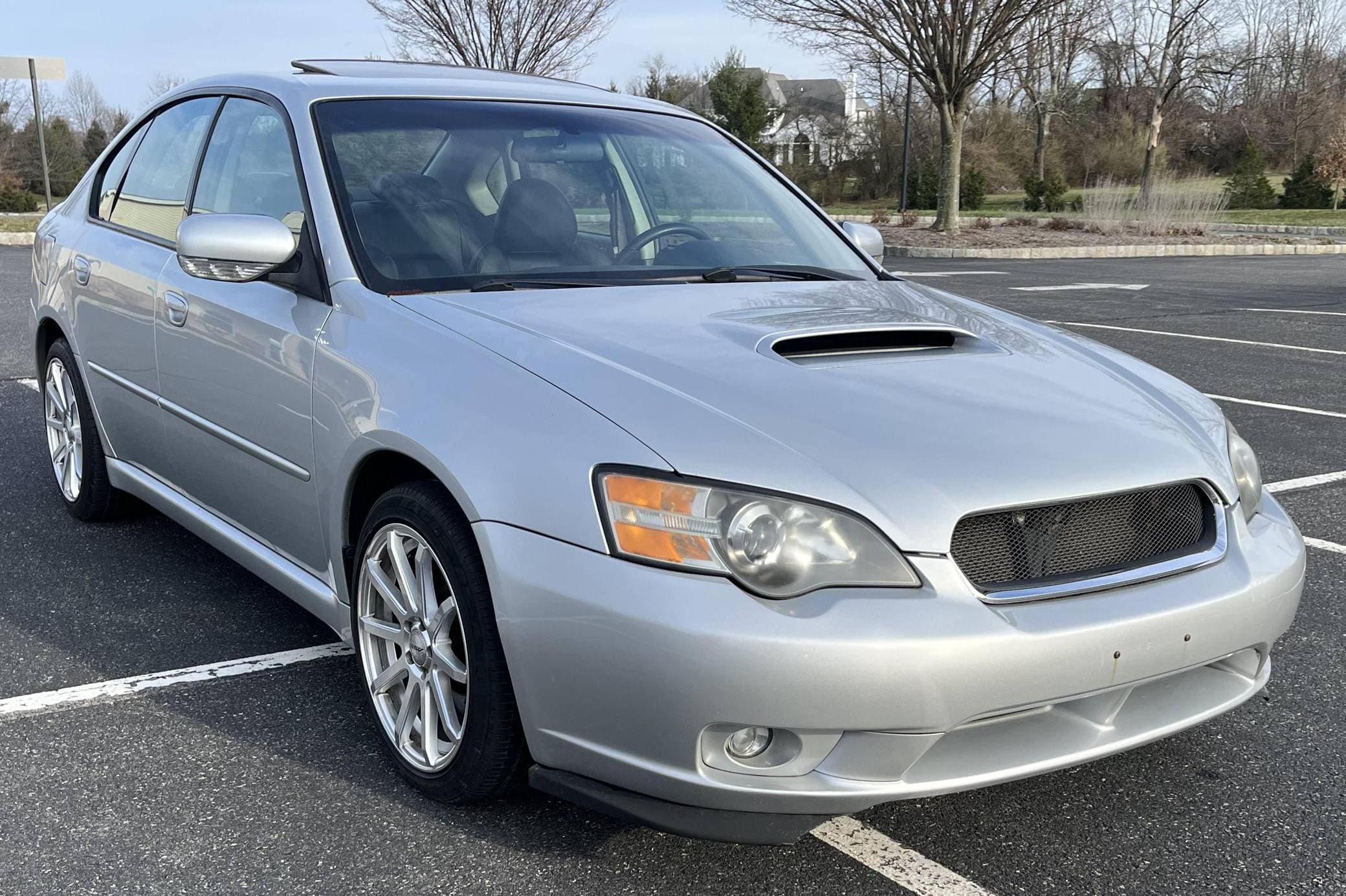 2005 Subaru Legacy sold for $7,301