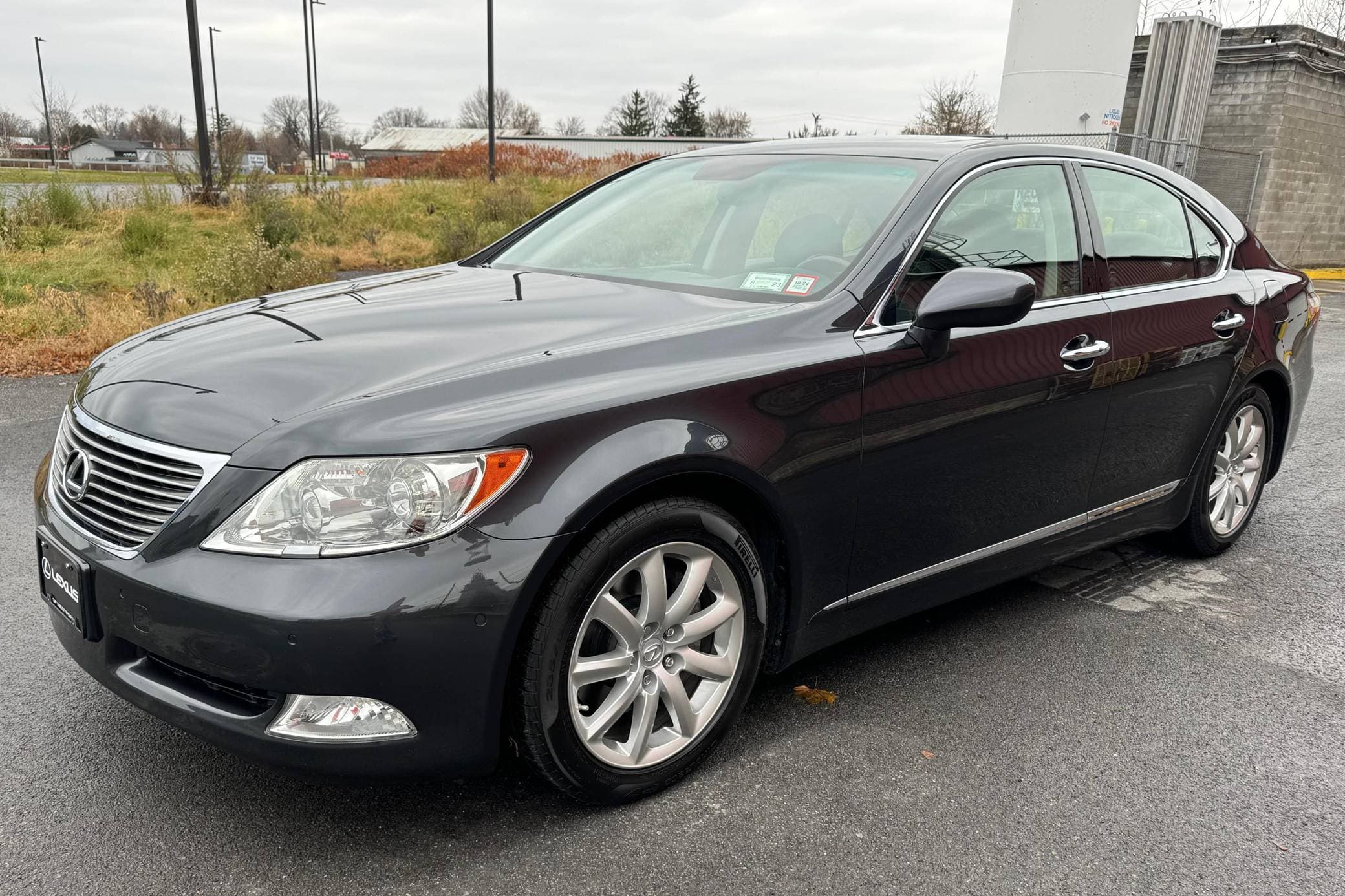 2007 Lexus LS sold for $17,250