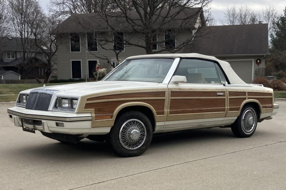 1985 Chrysler K-Car sold for $6,100