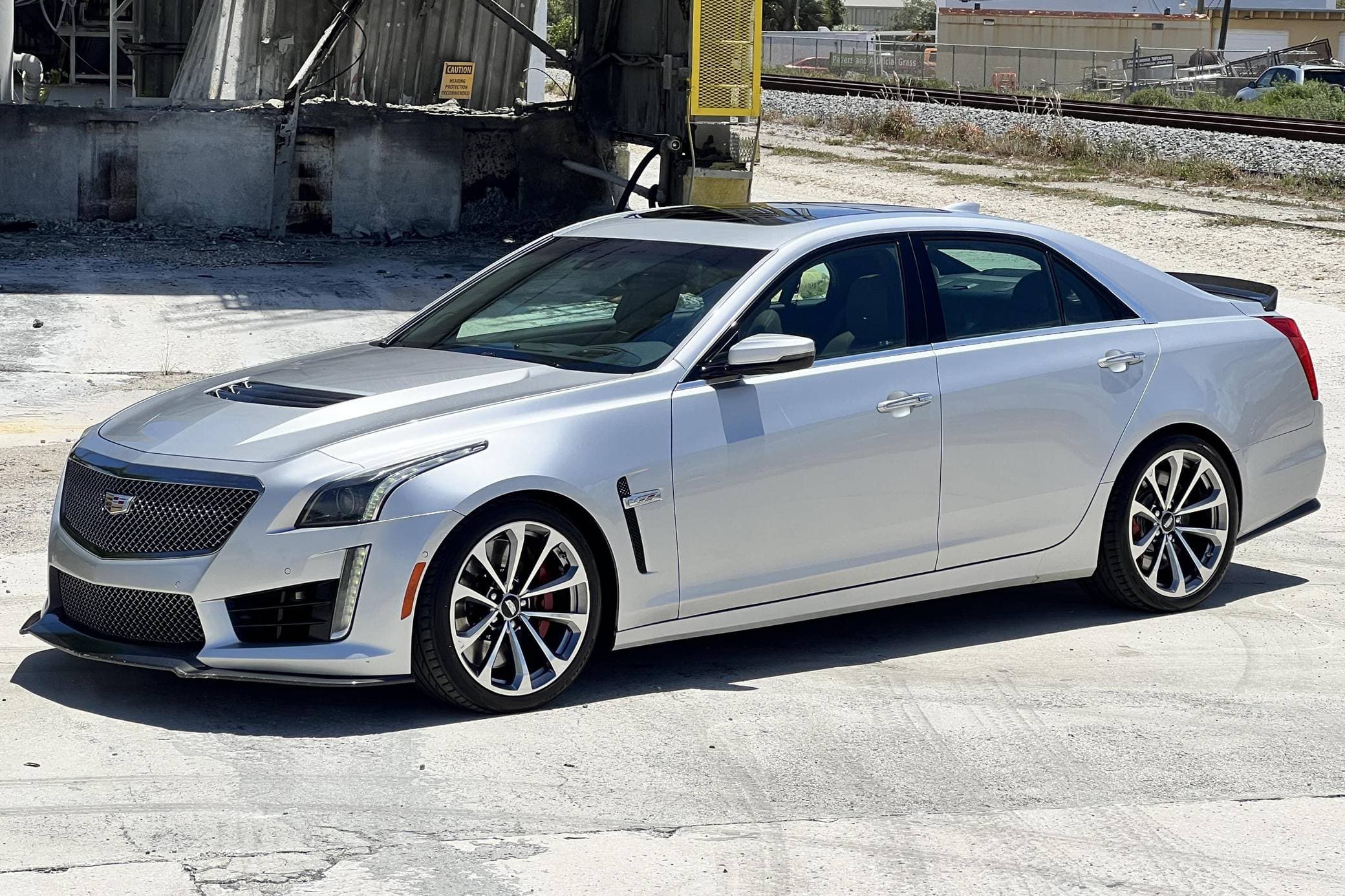 2017 Cadillac CTS-V sold for $37,000