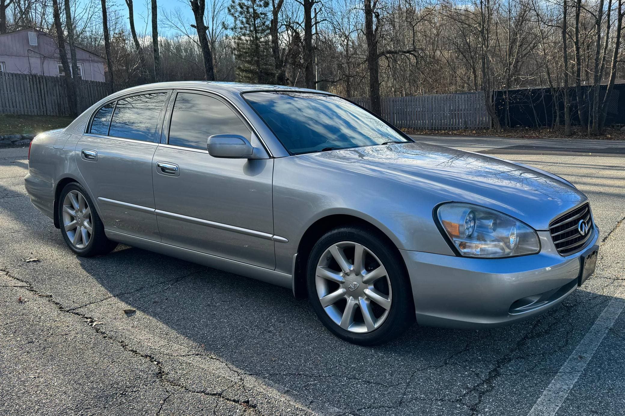 2002 Infiniti Q45 sold for $8,300