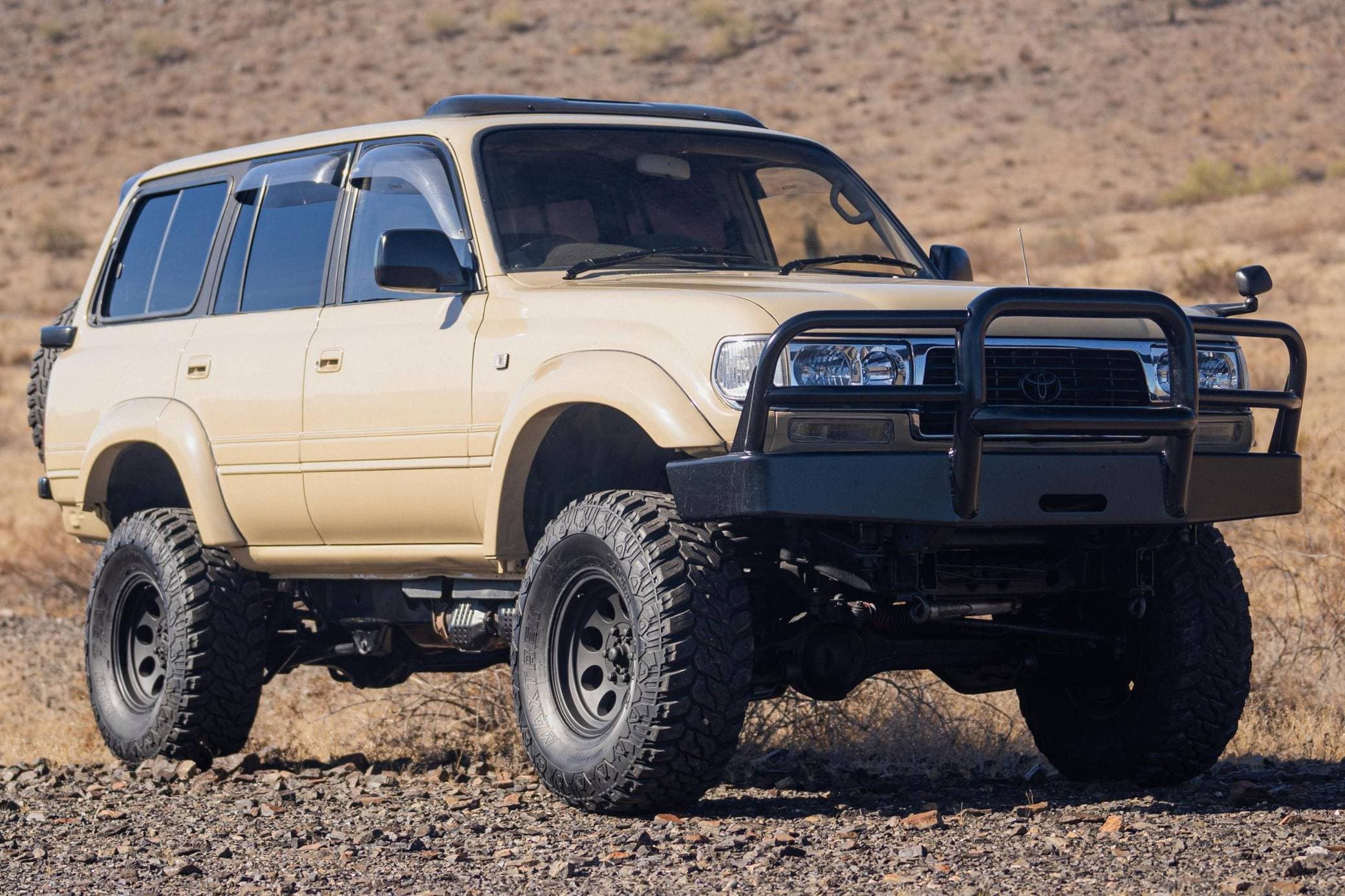1995 Toyota Land Cruiser sold for $17,000