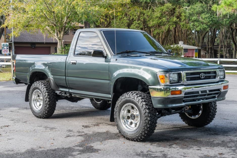 1992 Toyota Pickup (N80/90/100/110 1989-1997) sold for $18,500
