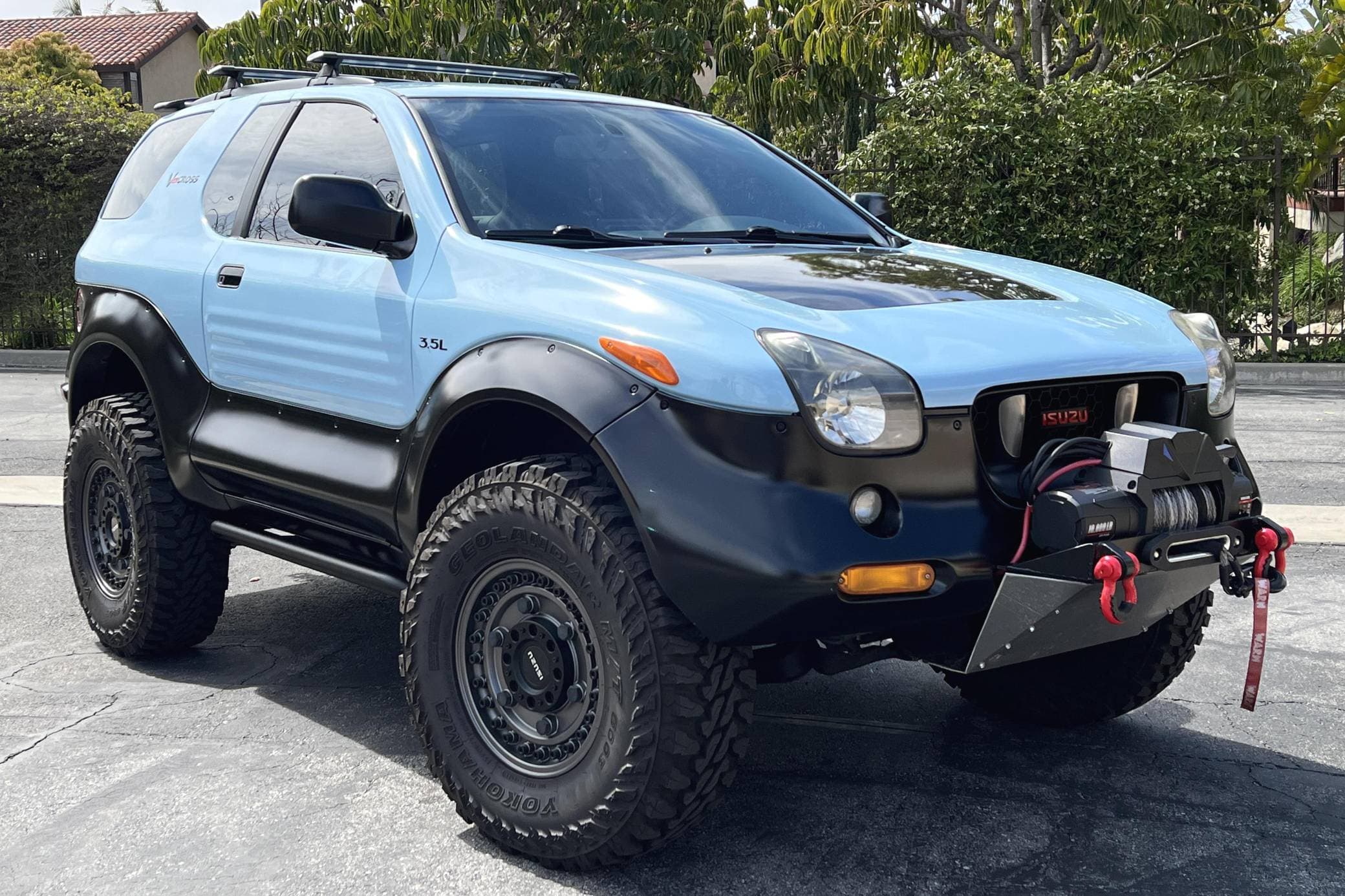 2001 Isuzu VehiCROSS sold for $21,472