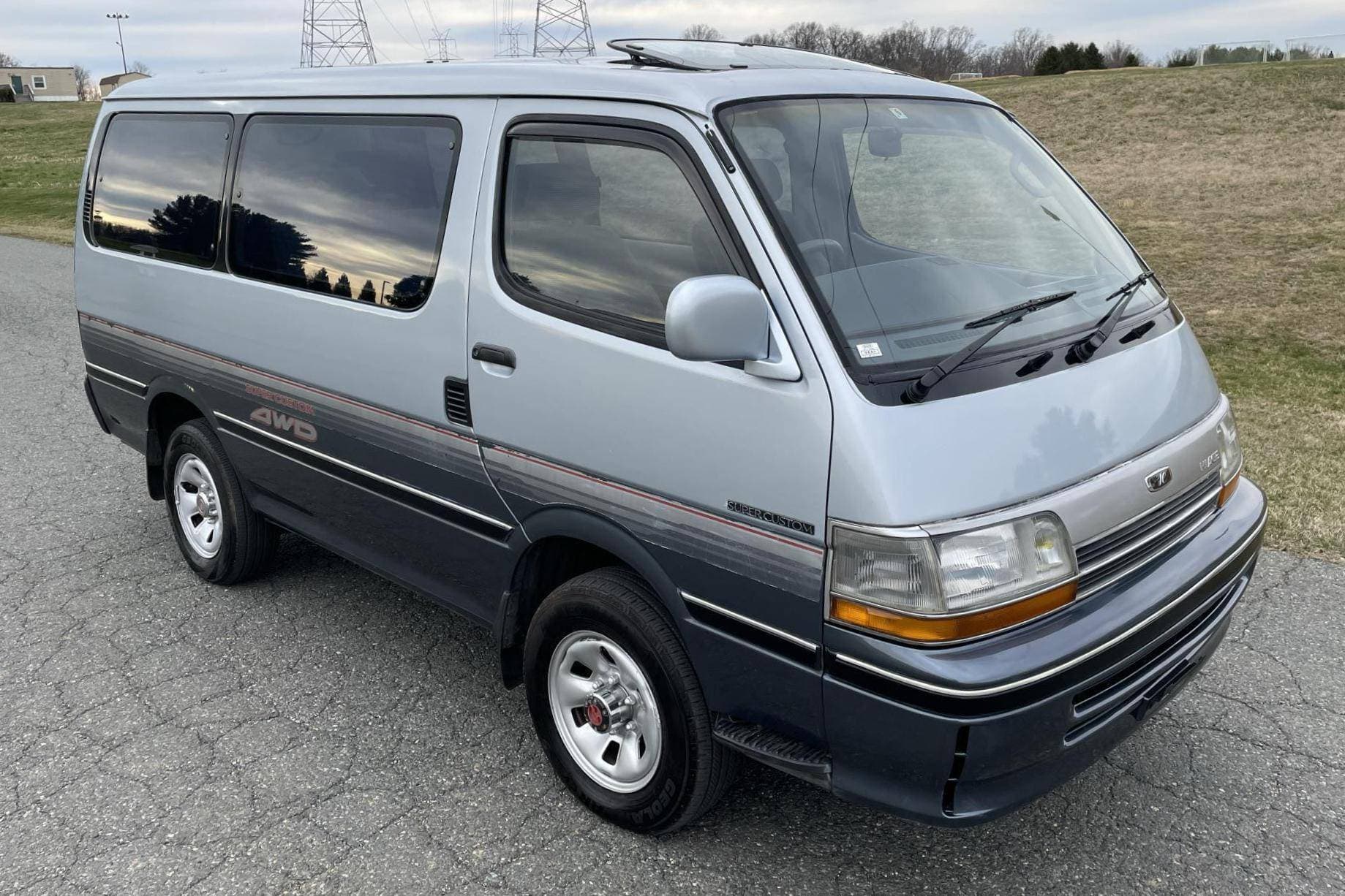 1991 Toyota HiAce sold for $10,500