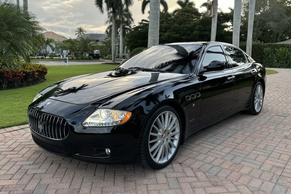 2010 Maserati Quattroporte sold for $23,500