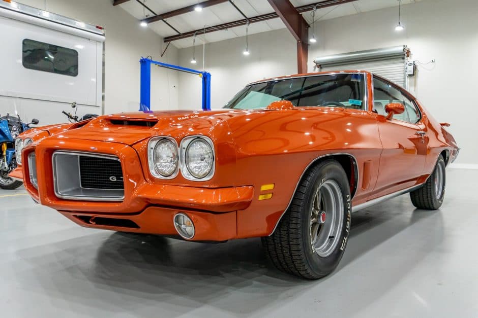 1972 Pontiac GTO sold for $73,900