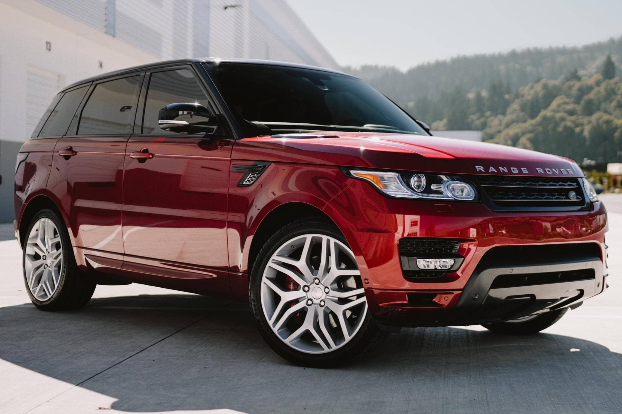 2015 Land Rover Range Rover Sport sold for $31,500