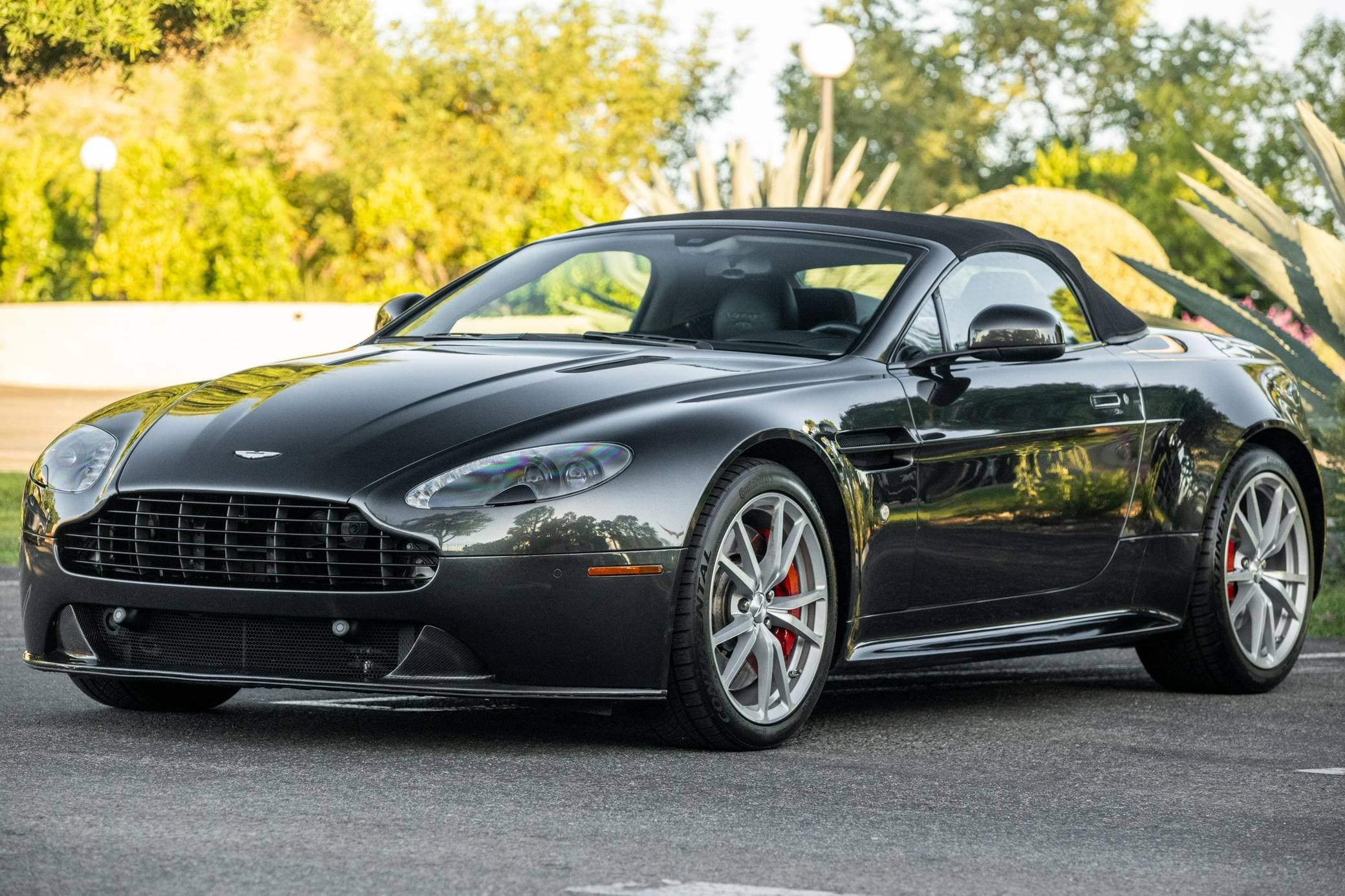 2016 Aston Martin Vantage sold for $59,000