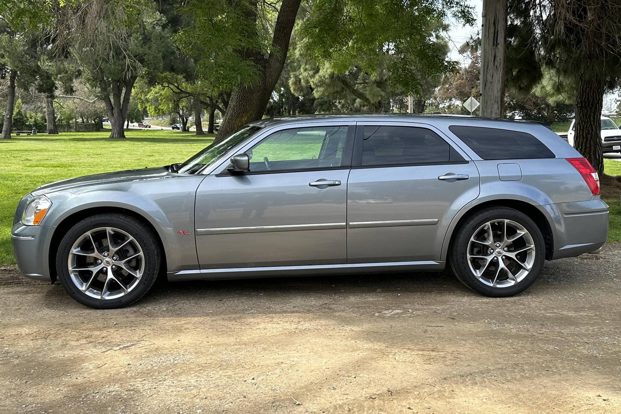2007 Dodge Magnum sold for $19,000