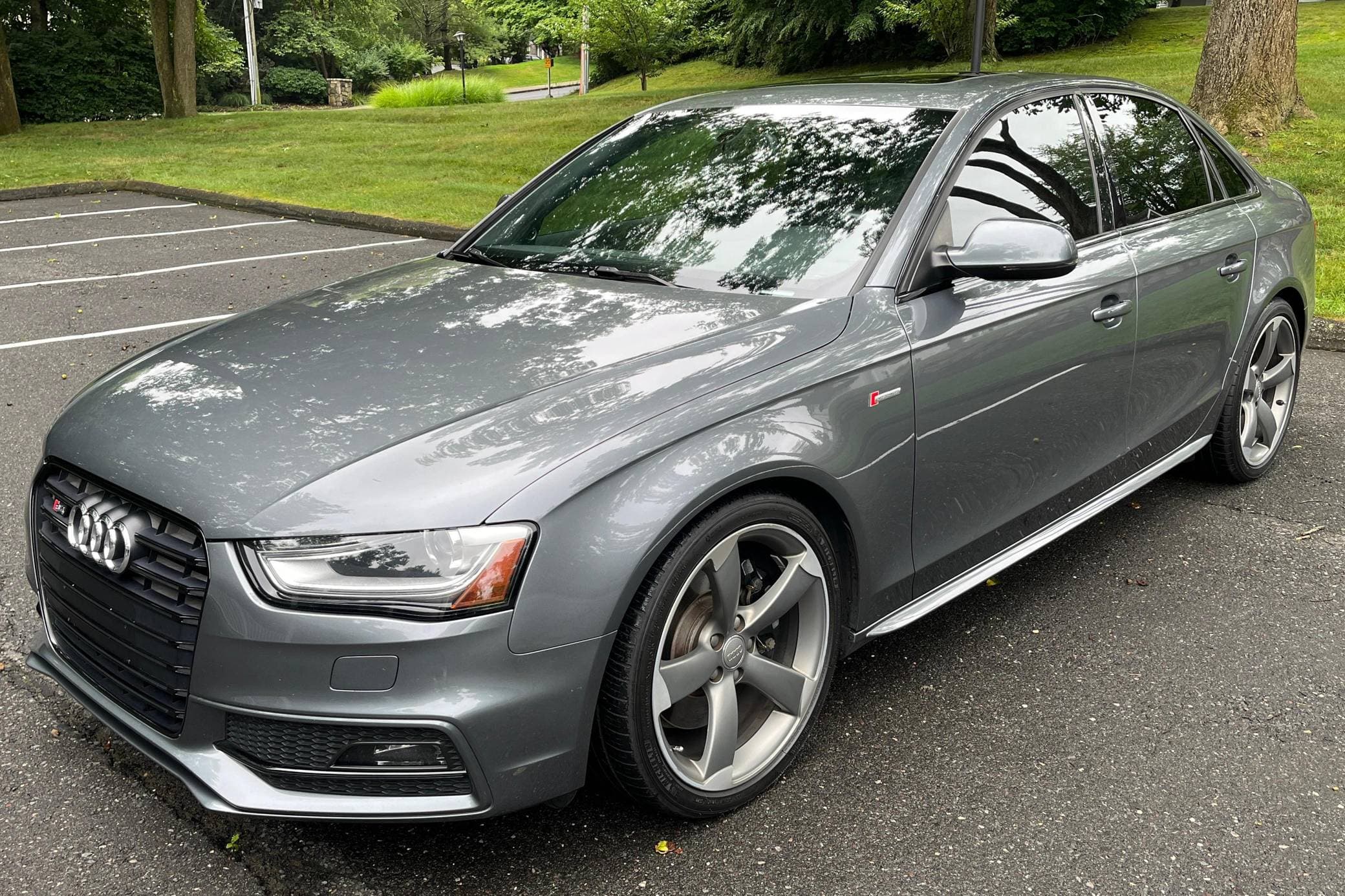 2014 Audi B8 S4 sold for $15,100