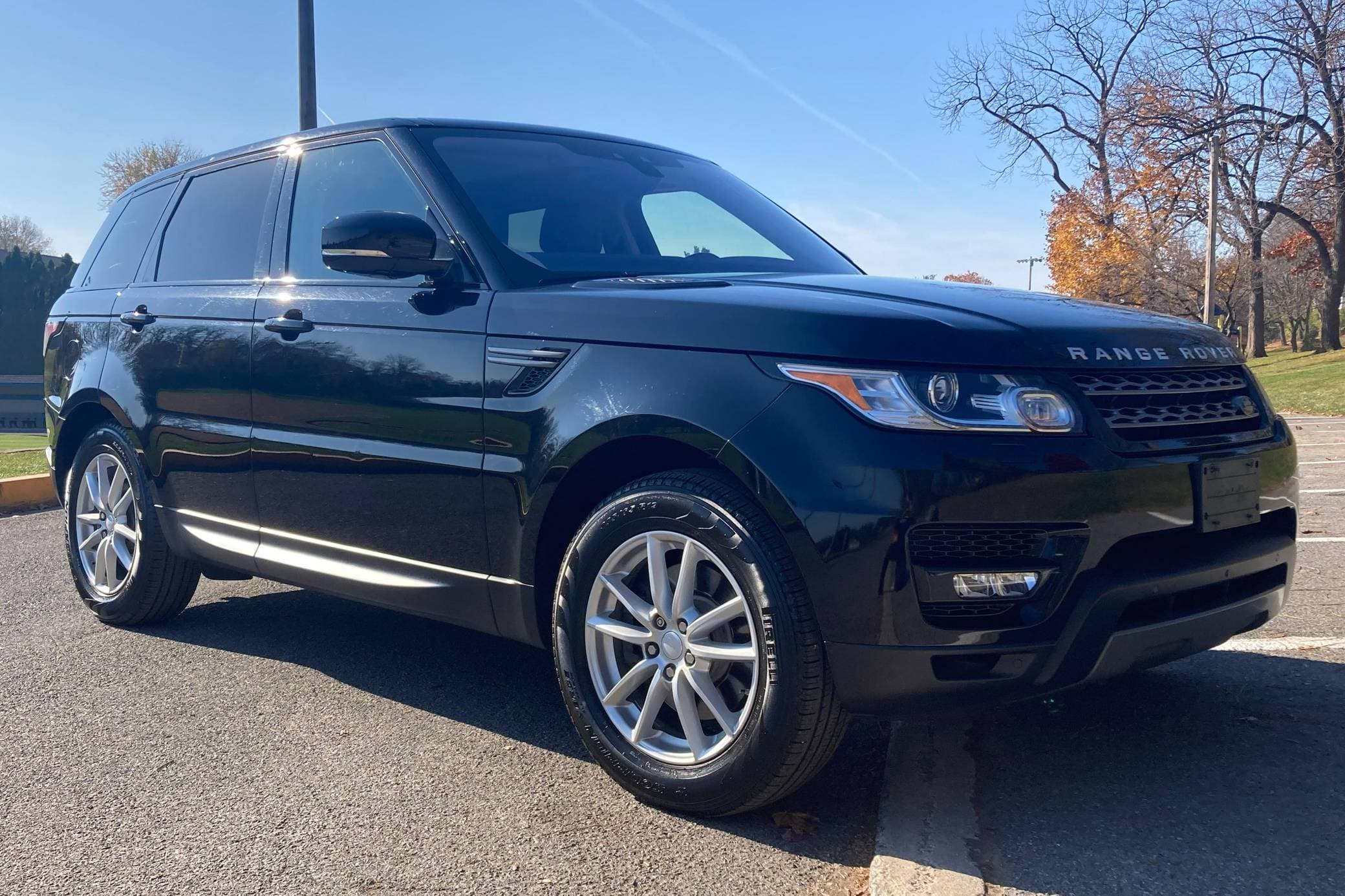 2017 Land Rover Range Rover Sport sold for $25,250