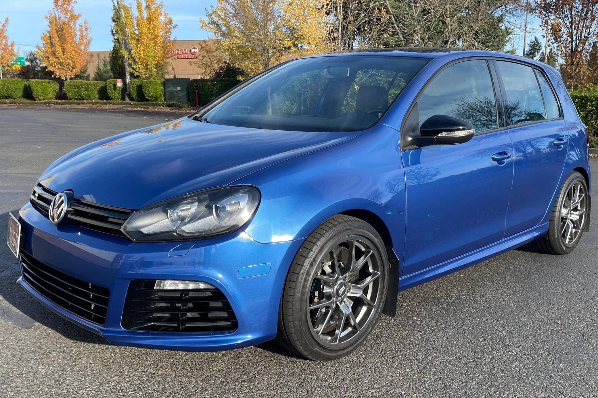 2012 Volkswagen Golf R sold for $17,500