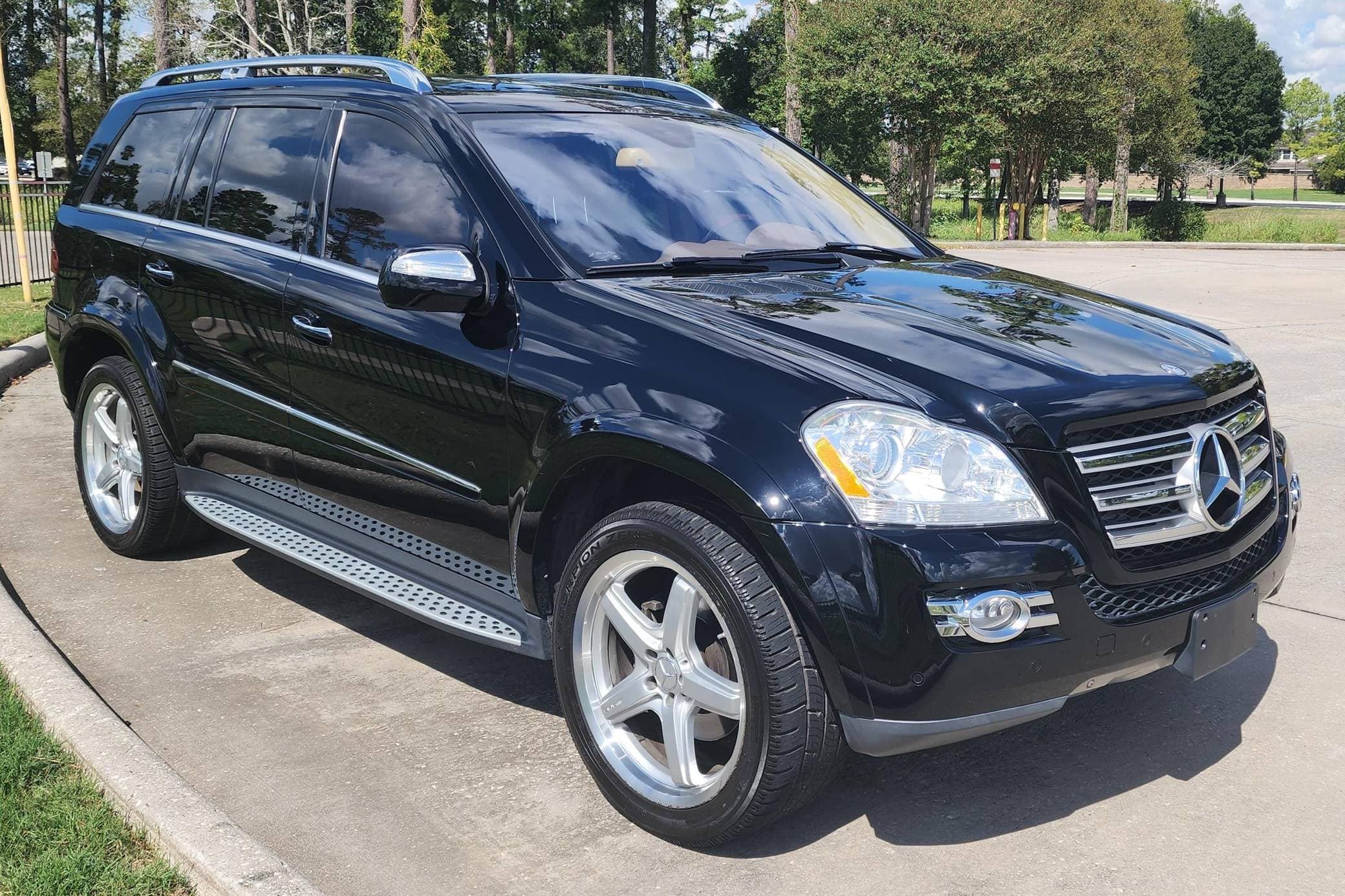 2009 Mercedes-Benz GL-Class sold for $17,500