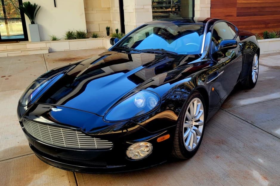 2003 Aston Martin Vanquish sold for $52,995