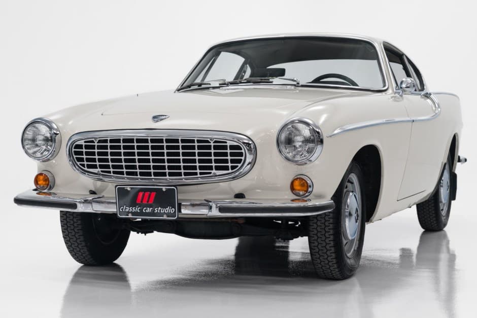 1966 Volvo P1800/1800 sold for $30,000