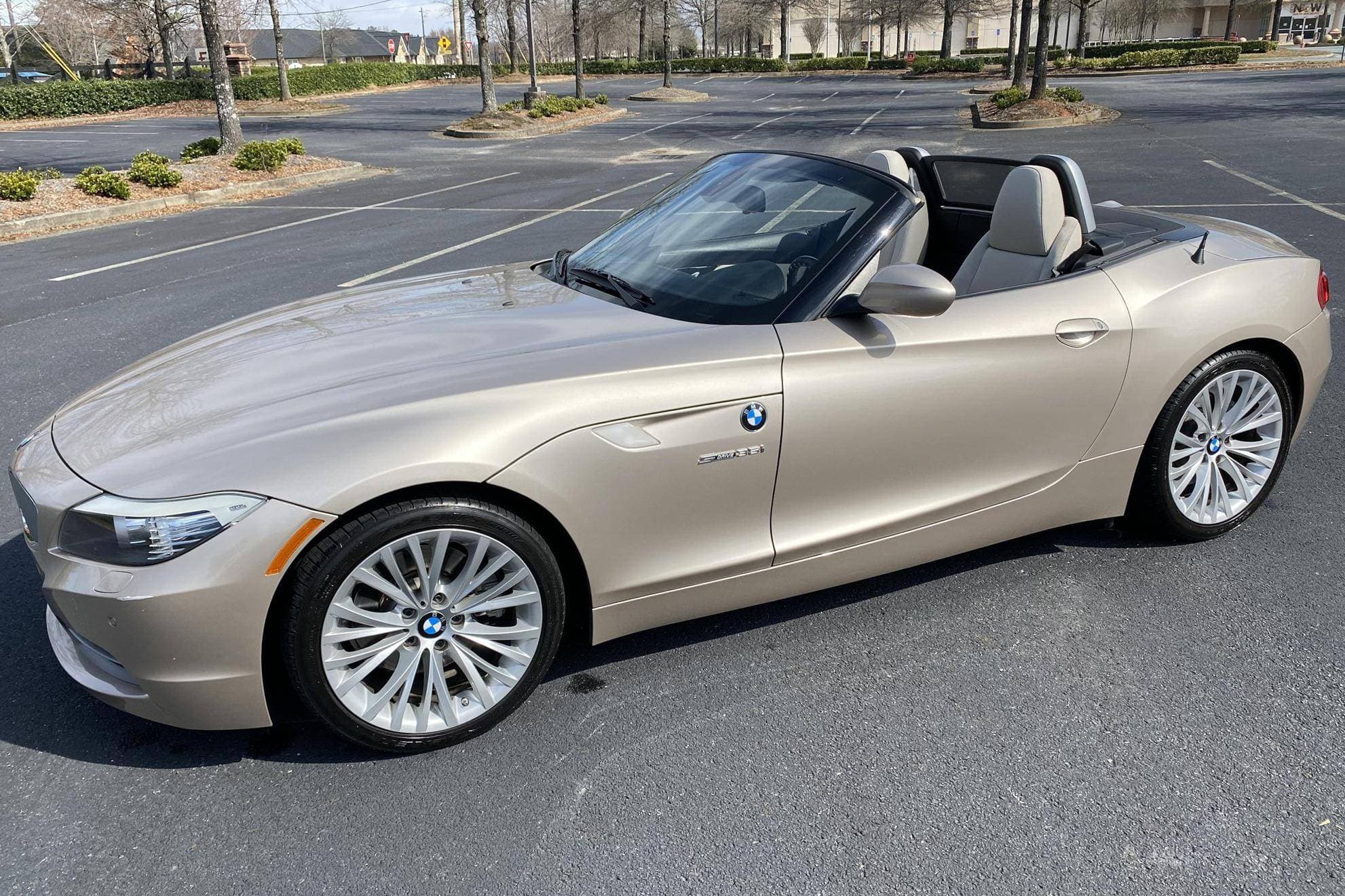 2010 BMW Z4 sold for $23,550