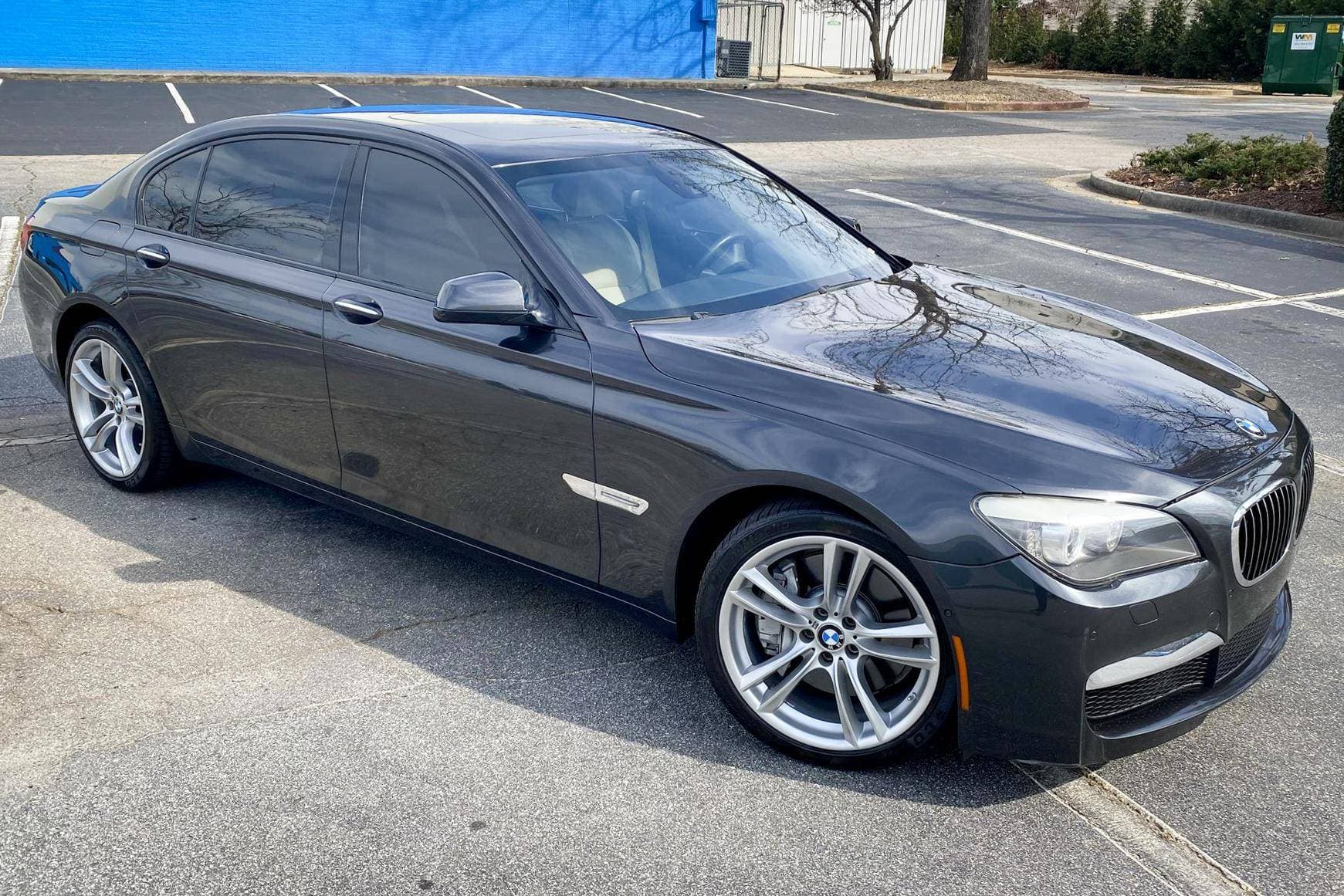 2010 BMW 7 Series sold for $13,500