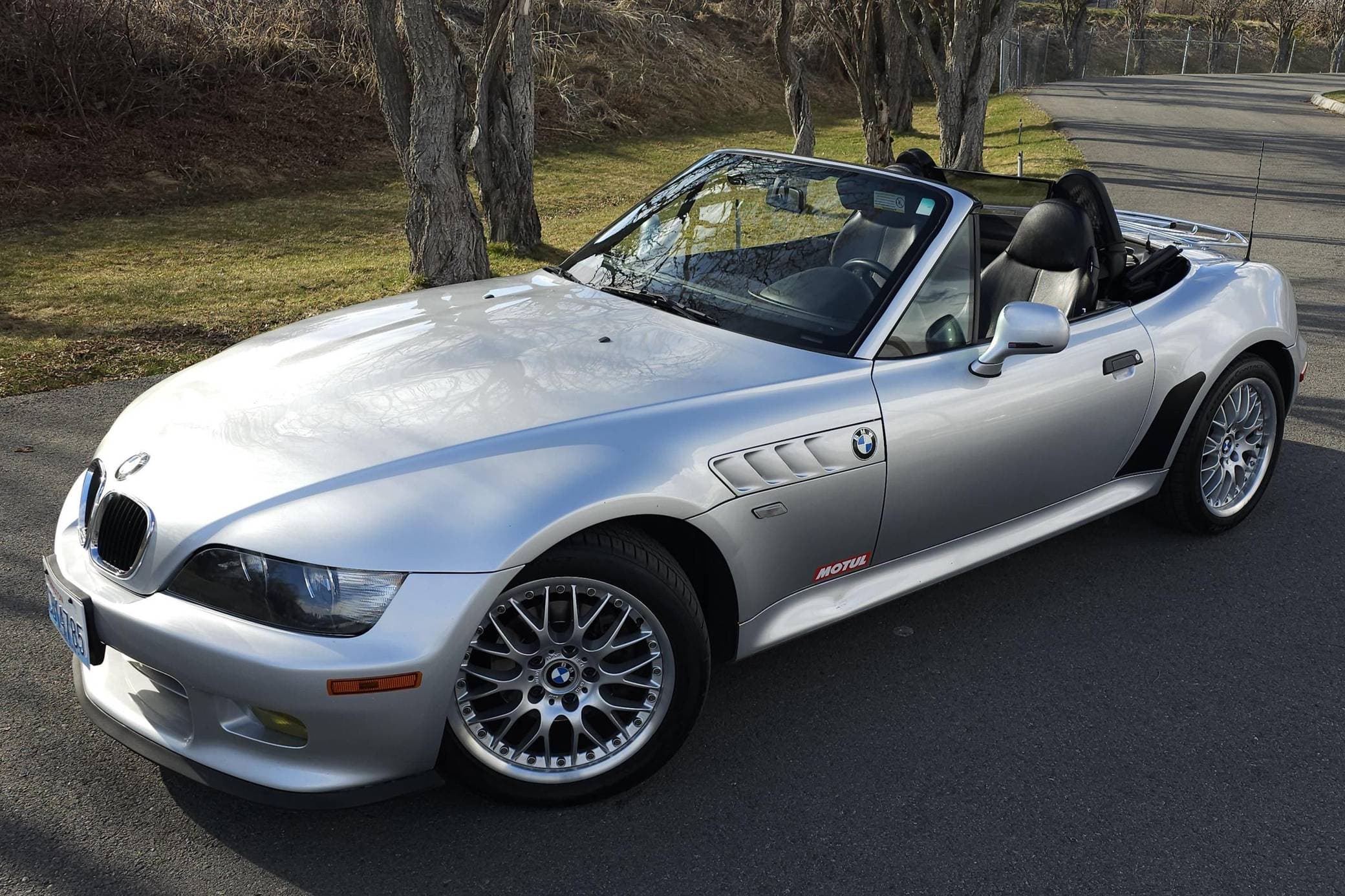 2000 BMW Z3 sold for $9,500