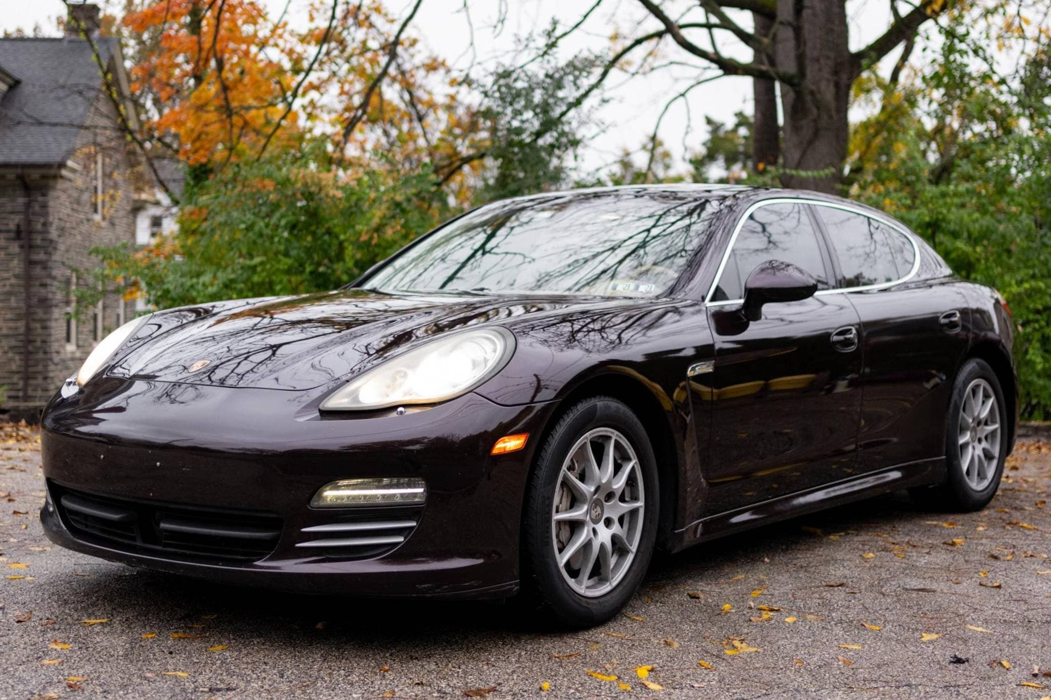 2010 Porsche Panamera sold for $12,850