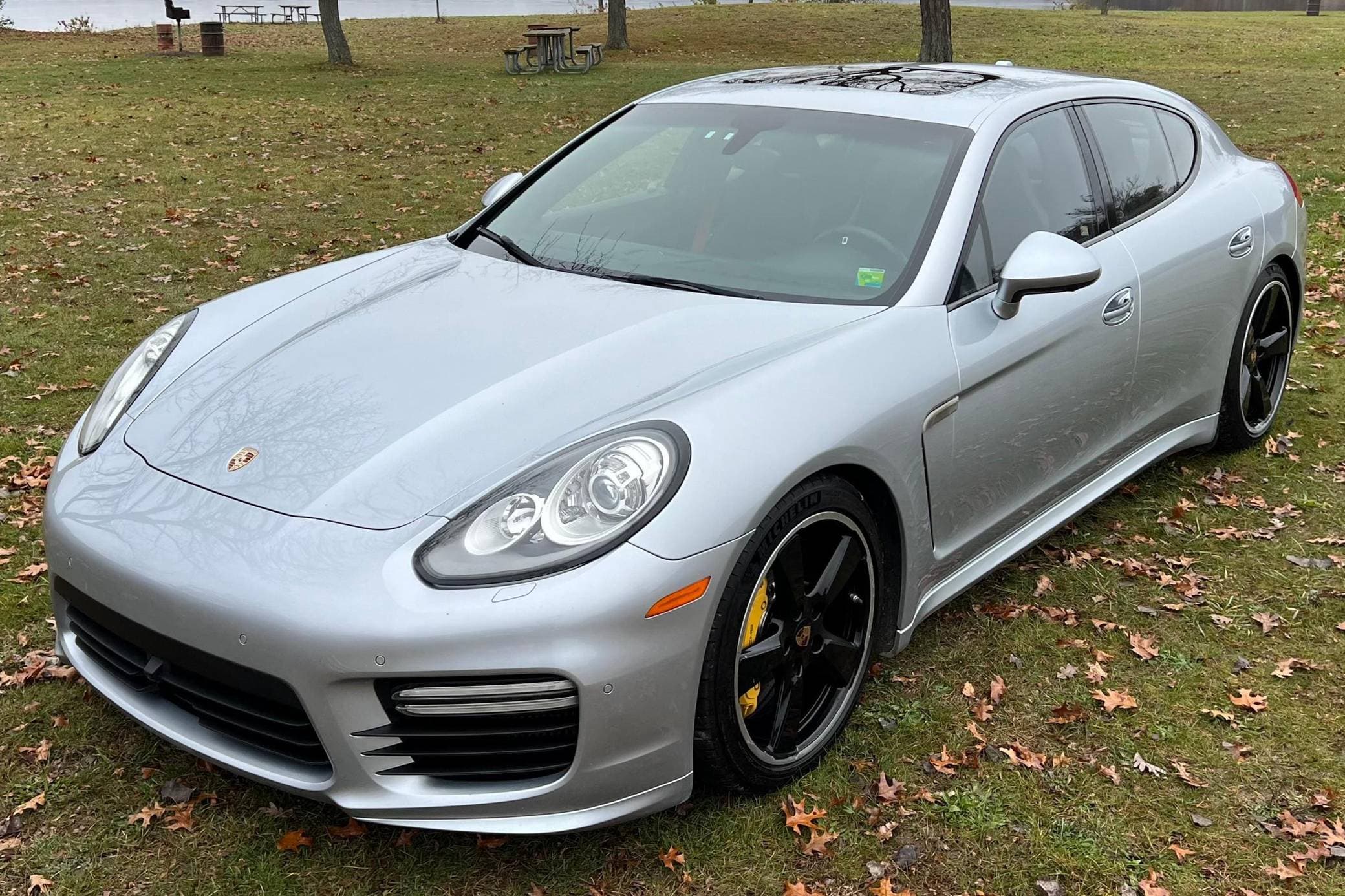 2014 Porsche Panamera sold for $26,500
