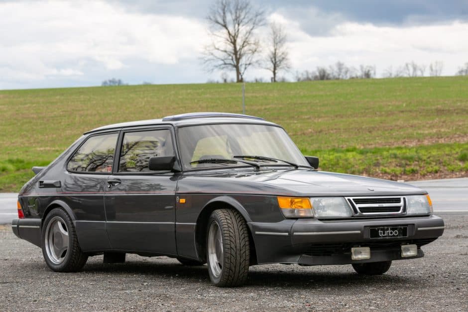 1988 Saab 900 sold for $29,000