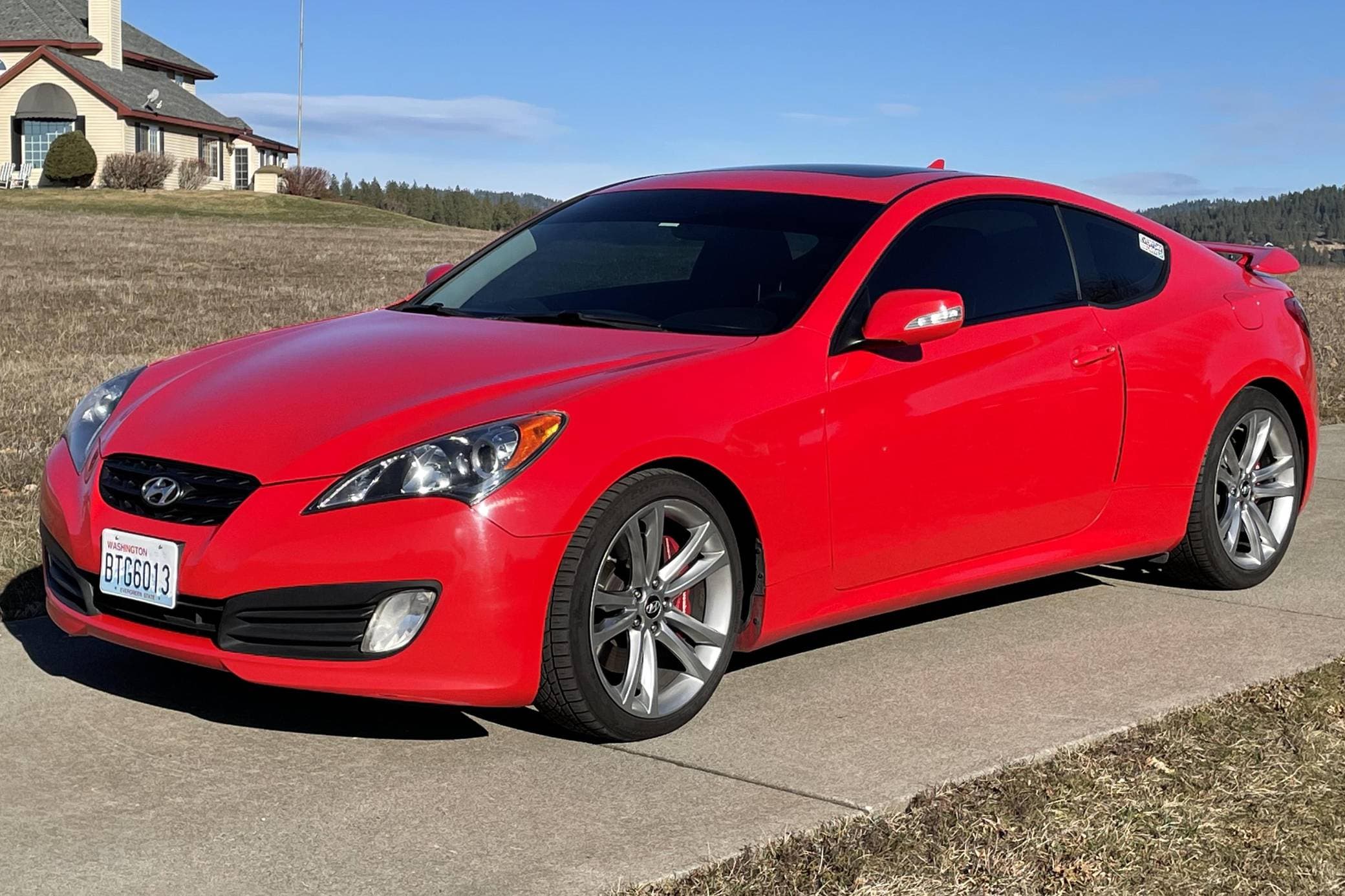 2012 Hyundai Genesis Coupe sold for $9,712
