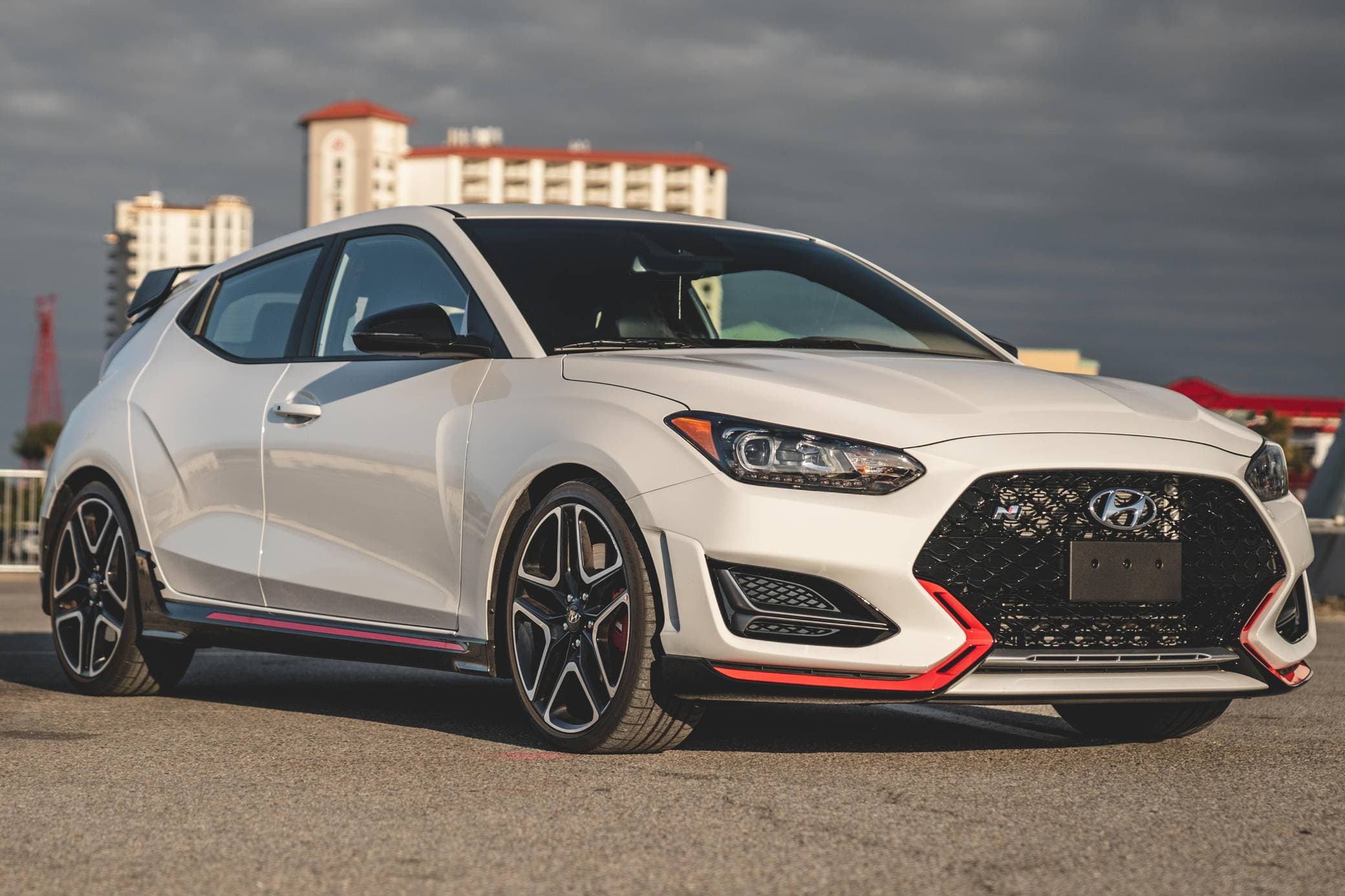 2022 Hyundai Veloster sold for $28,850