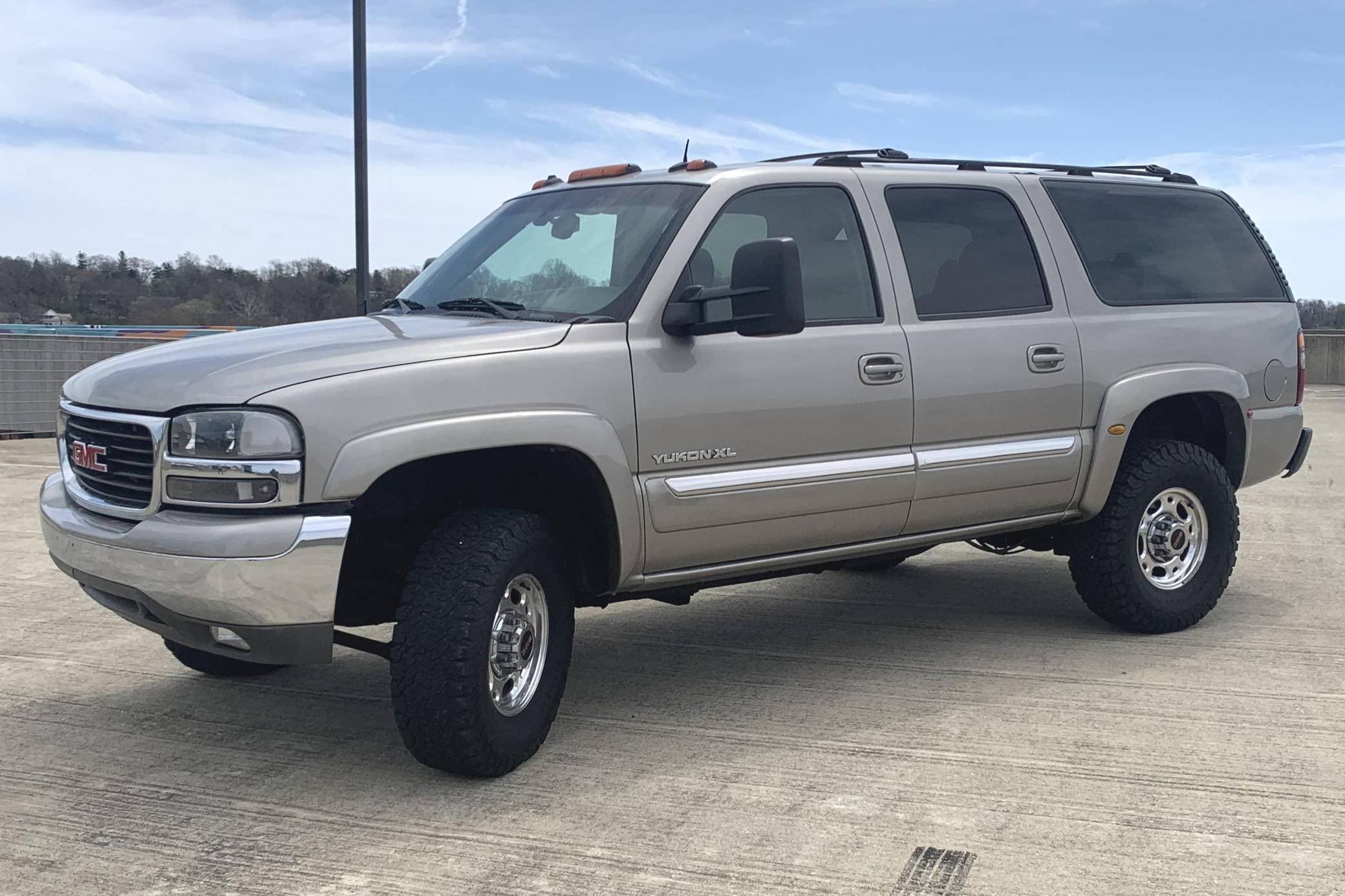 2003 GMC Yukon sold for $14,100