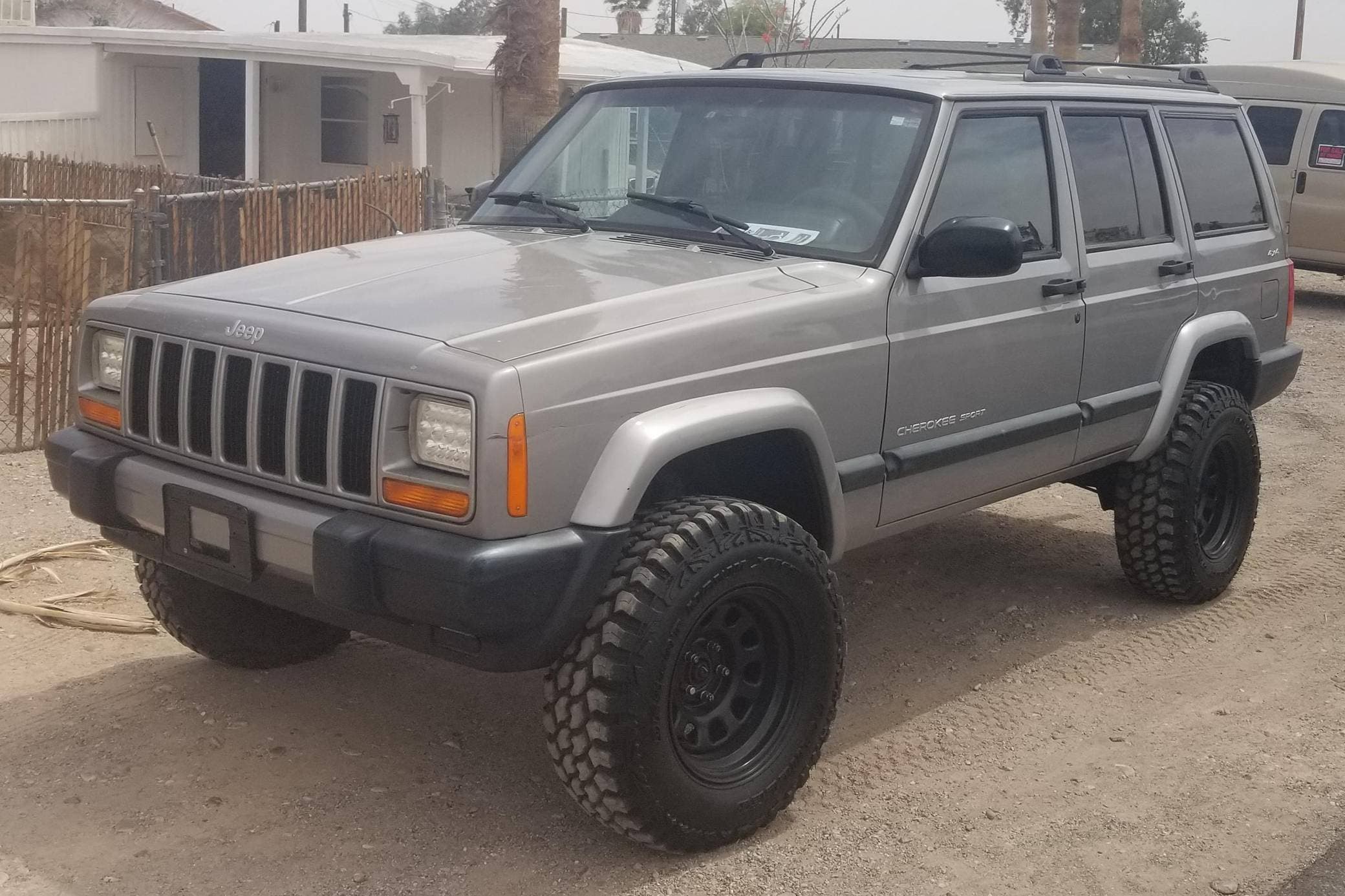 2001 Jeep Cherokee sold for $9,750