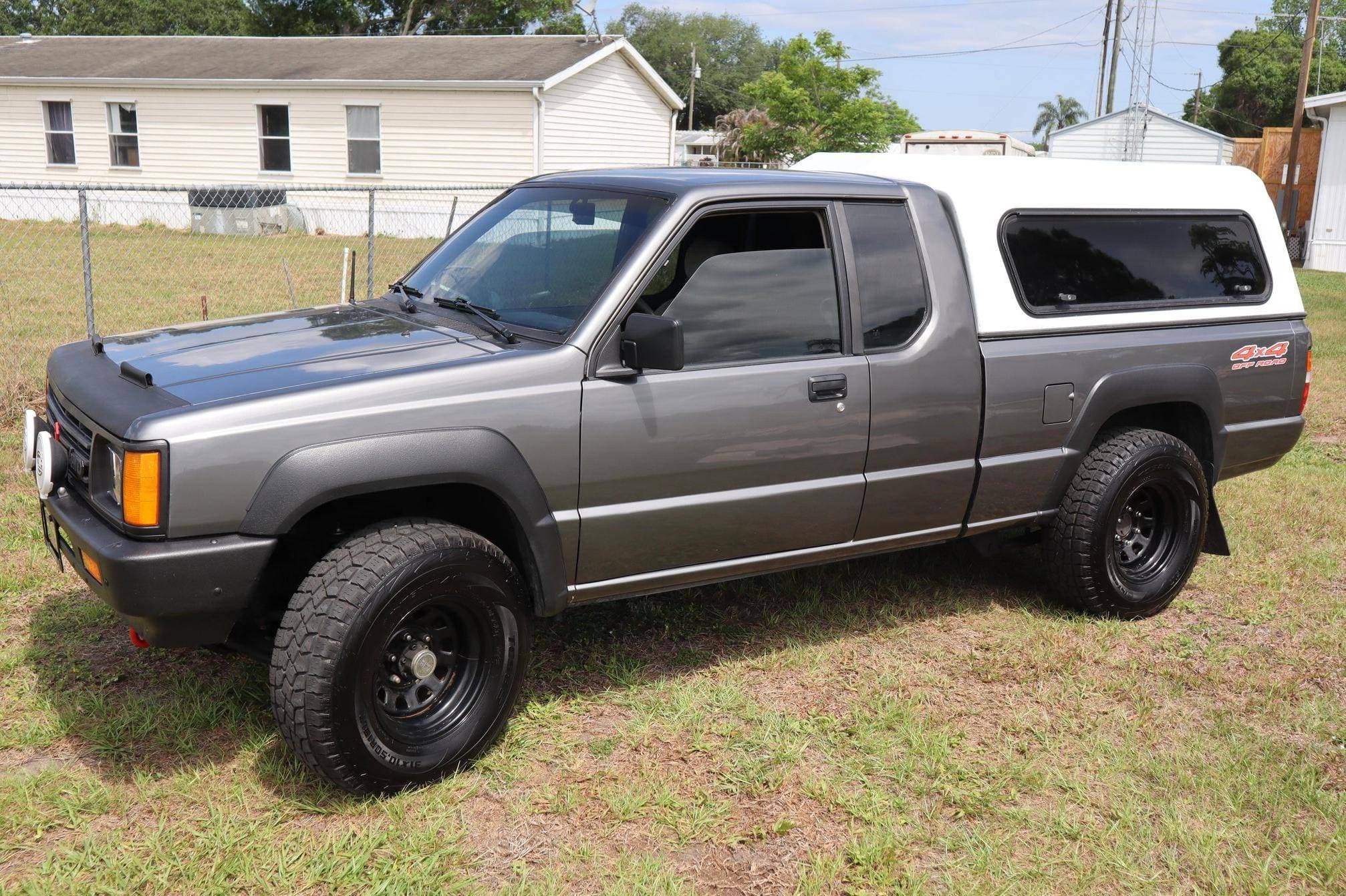 1988 Mitsubishi Mighty Max sold for $5,250