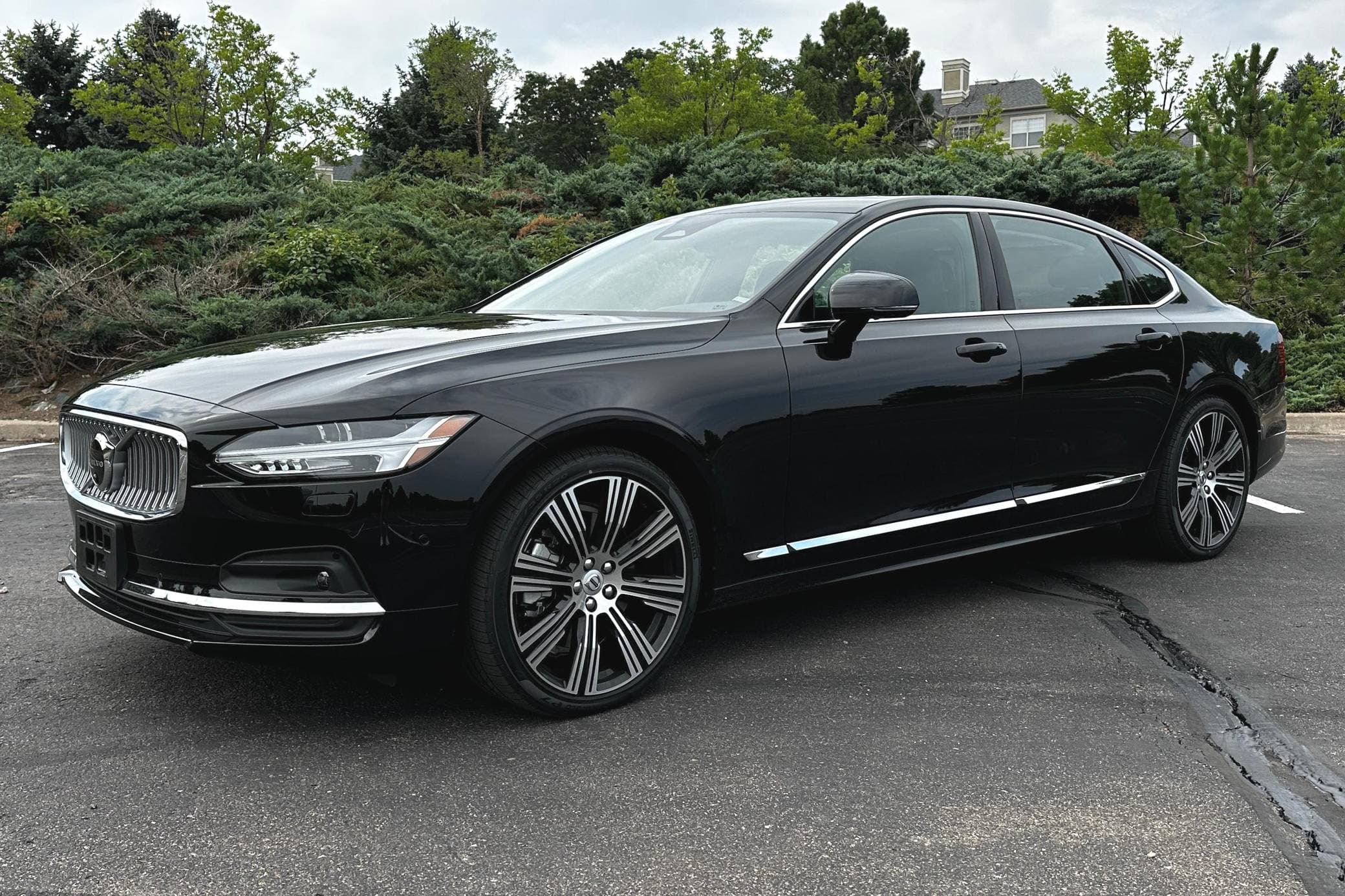 2023 Volvo S90 sold for $42,500
