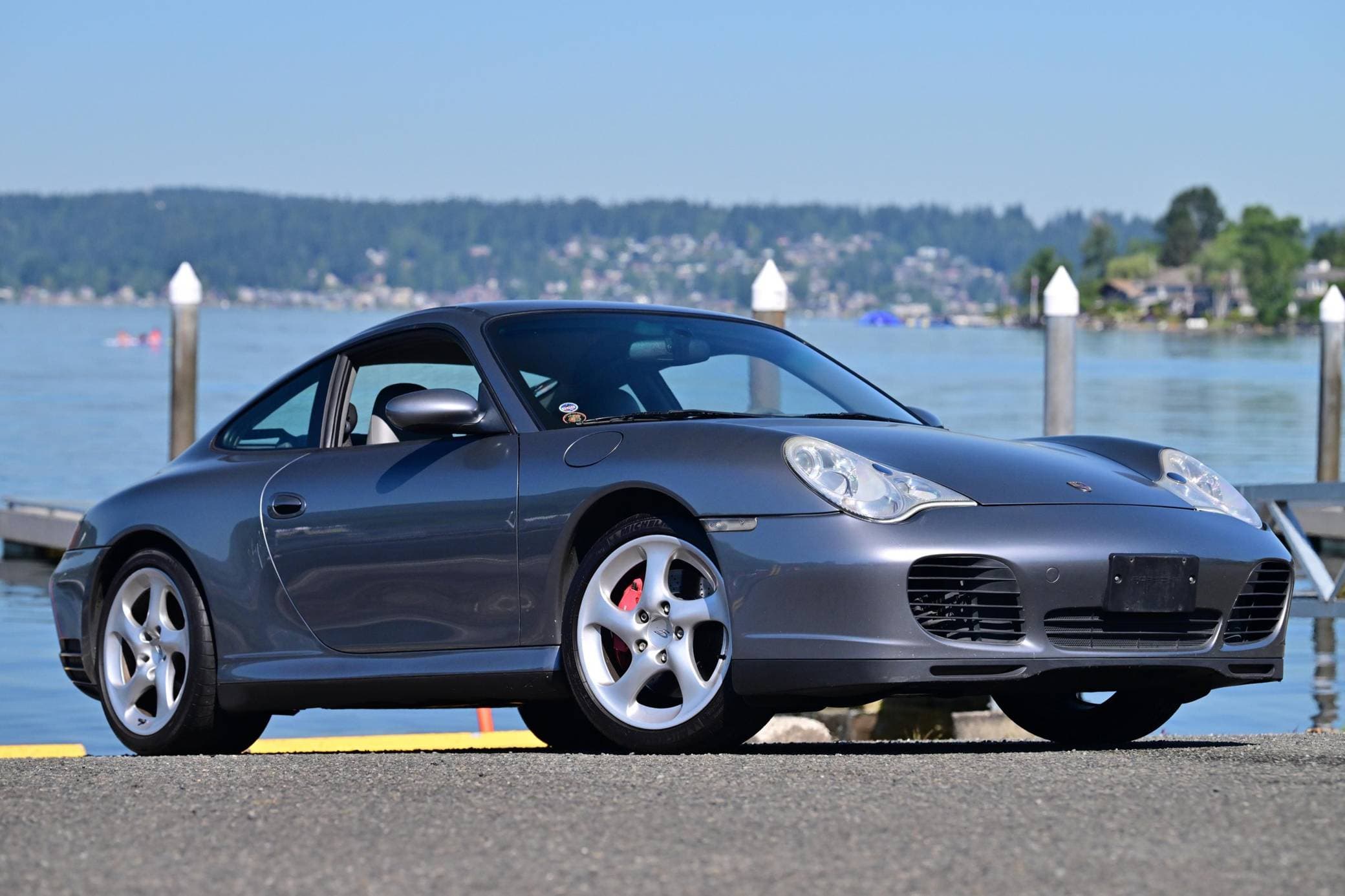 2002 Porsche 996 911 sold for $26,000