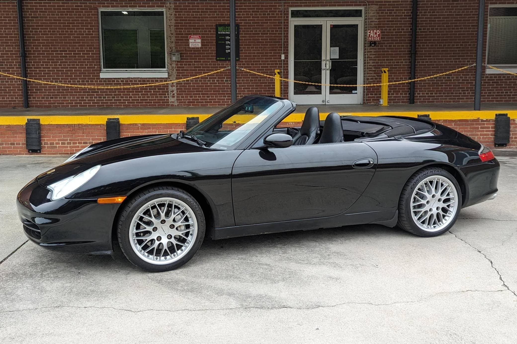 2003 Porsche 996 911 sold for $21,000