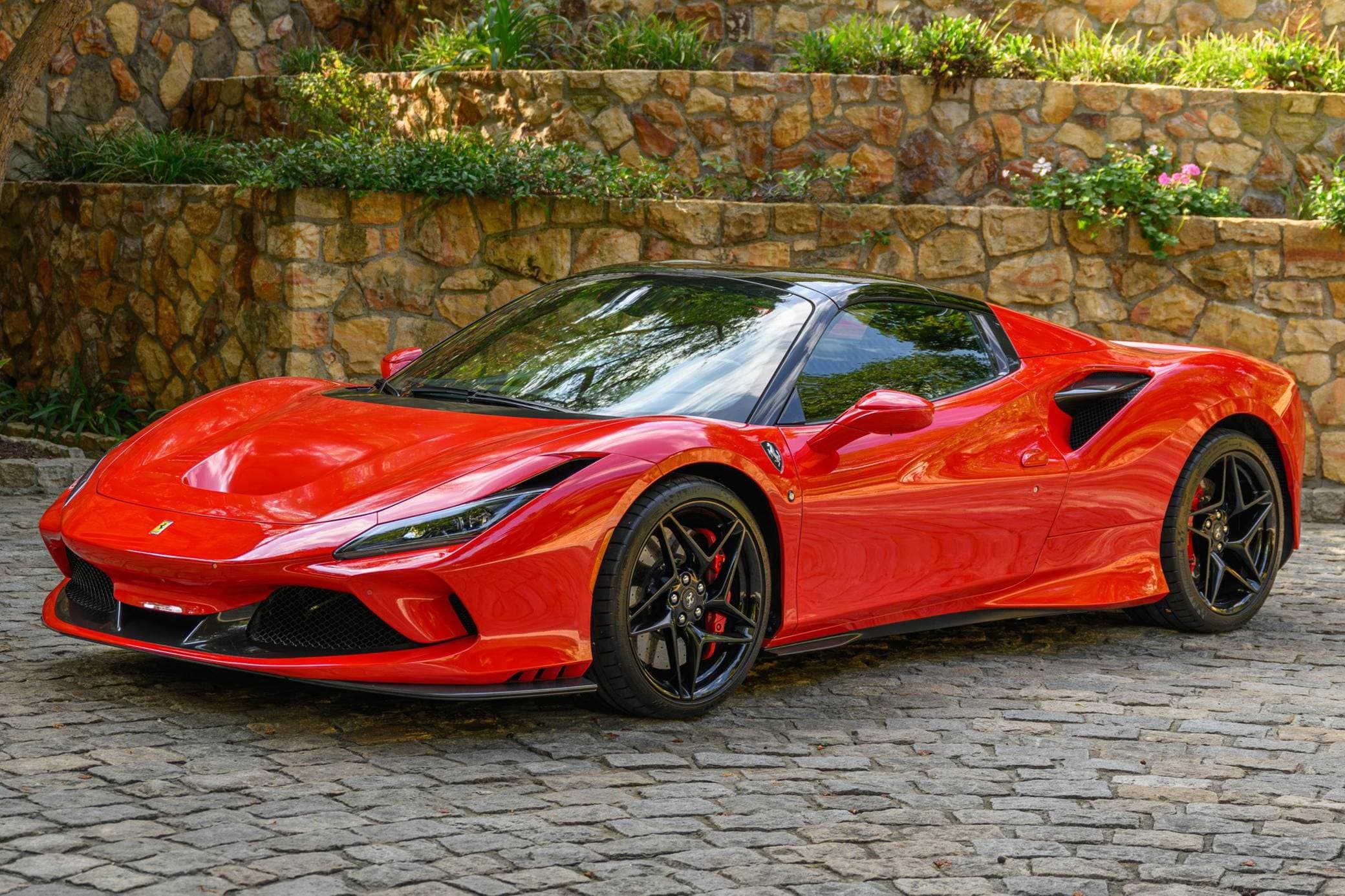 2021 Ferrari F8 sold for $360,000