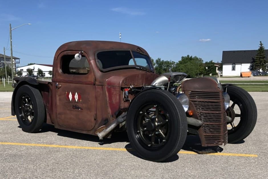 1939 International Harvester Pickup sold for $14,500
