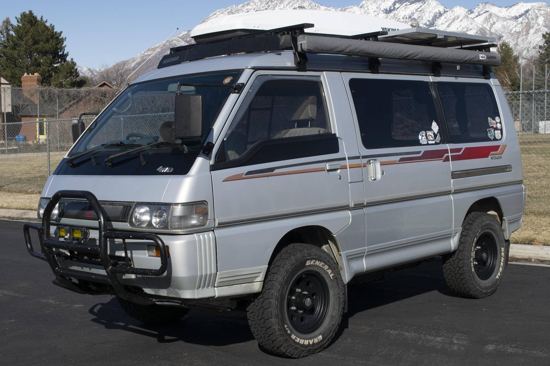 1993 Mitsubishi Delica sold for $20,000