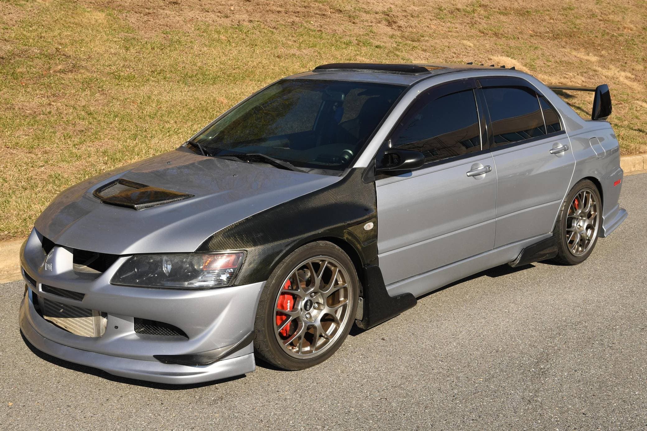 2004 Mitsubishi Lancer Evolution sold for $16,750