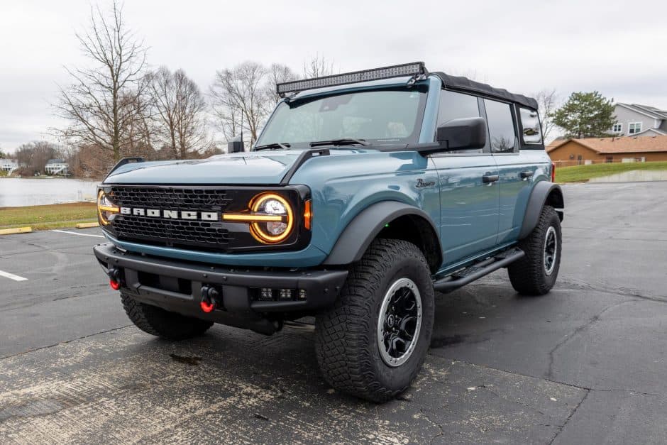 2022 Ford Bronco U725 sold for $38,500