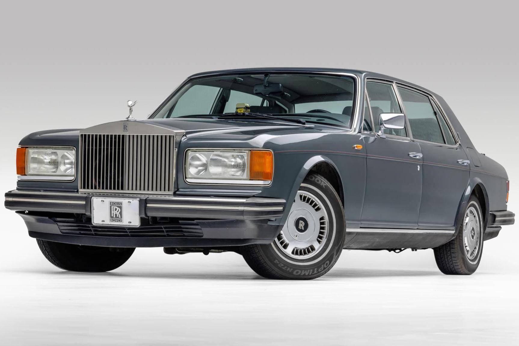 1994 Rolls-Royce Silver Spur sold for $13,800