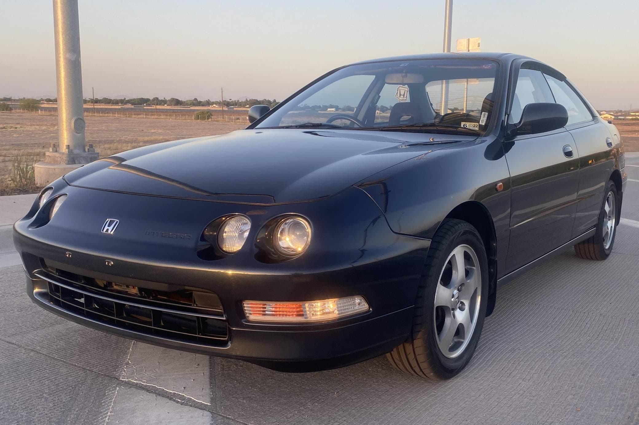 1993 Acura Integra sold for $9,500