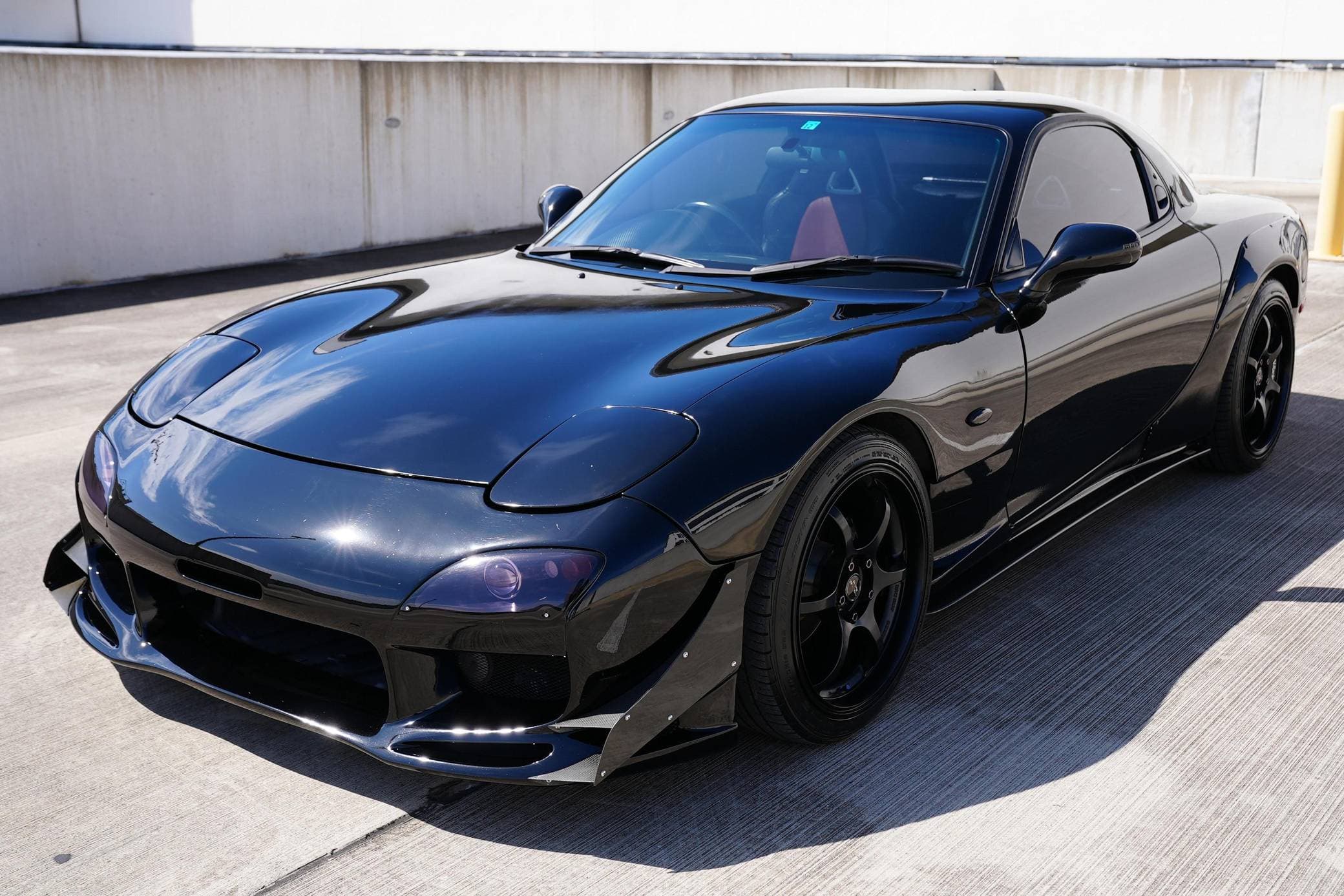 1994 Mazda FD RX-7 sold for $25,500