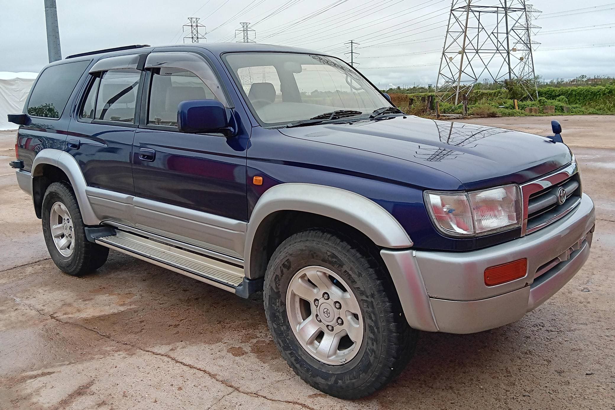 1997 Toyota Hilux sold for $10,500