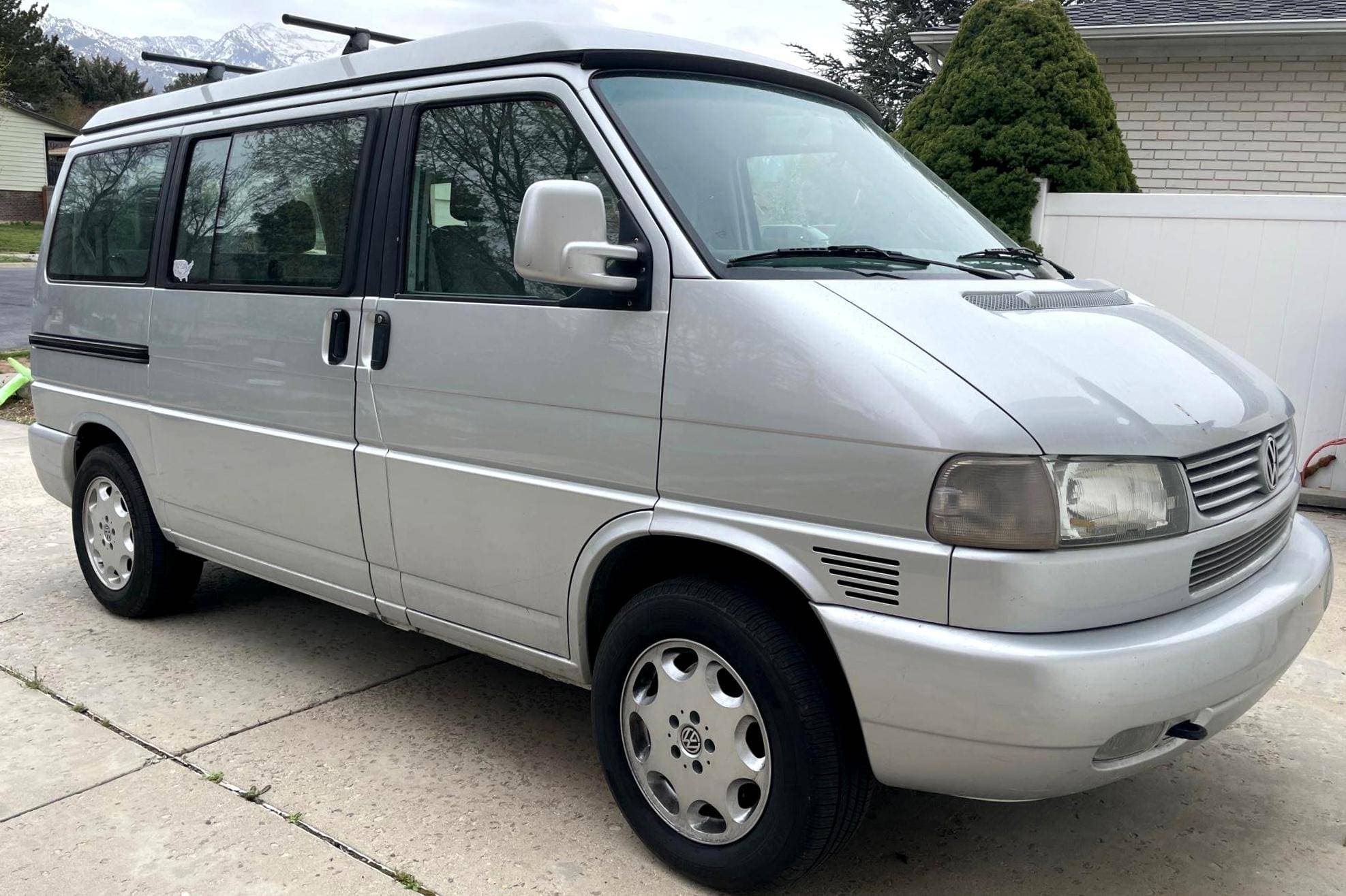 2003 Volkswagen Eurovan sold for $15,250