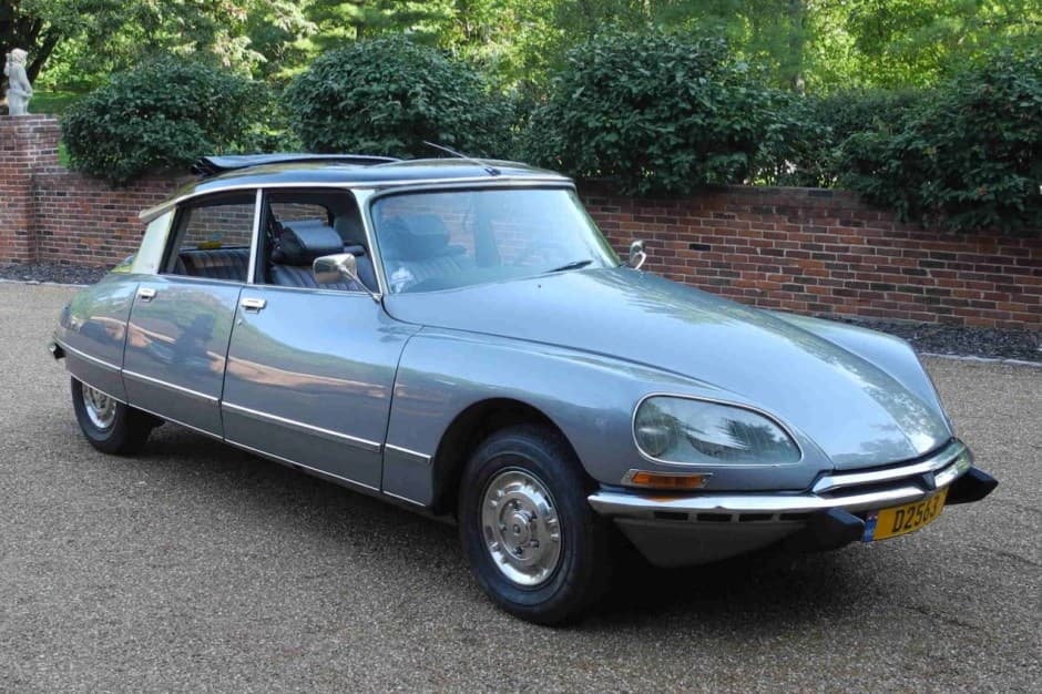 1975 Citroen DS sold for $39,000