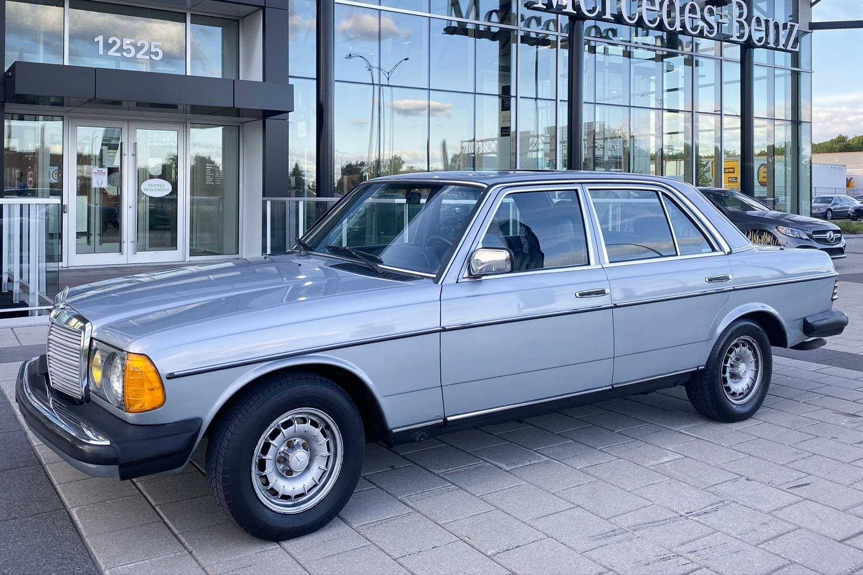 1984 Mercedes-Benz E-Class sold for $6,200