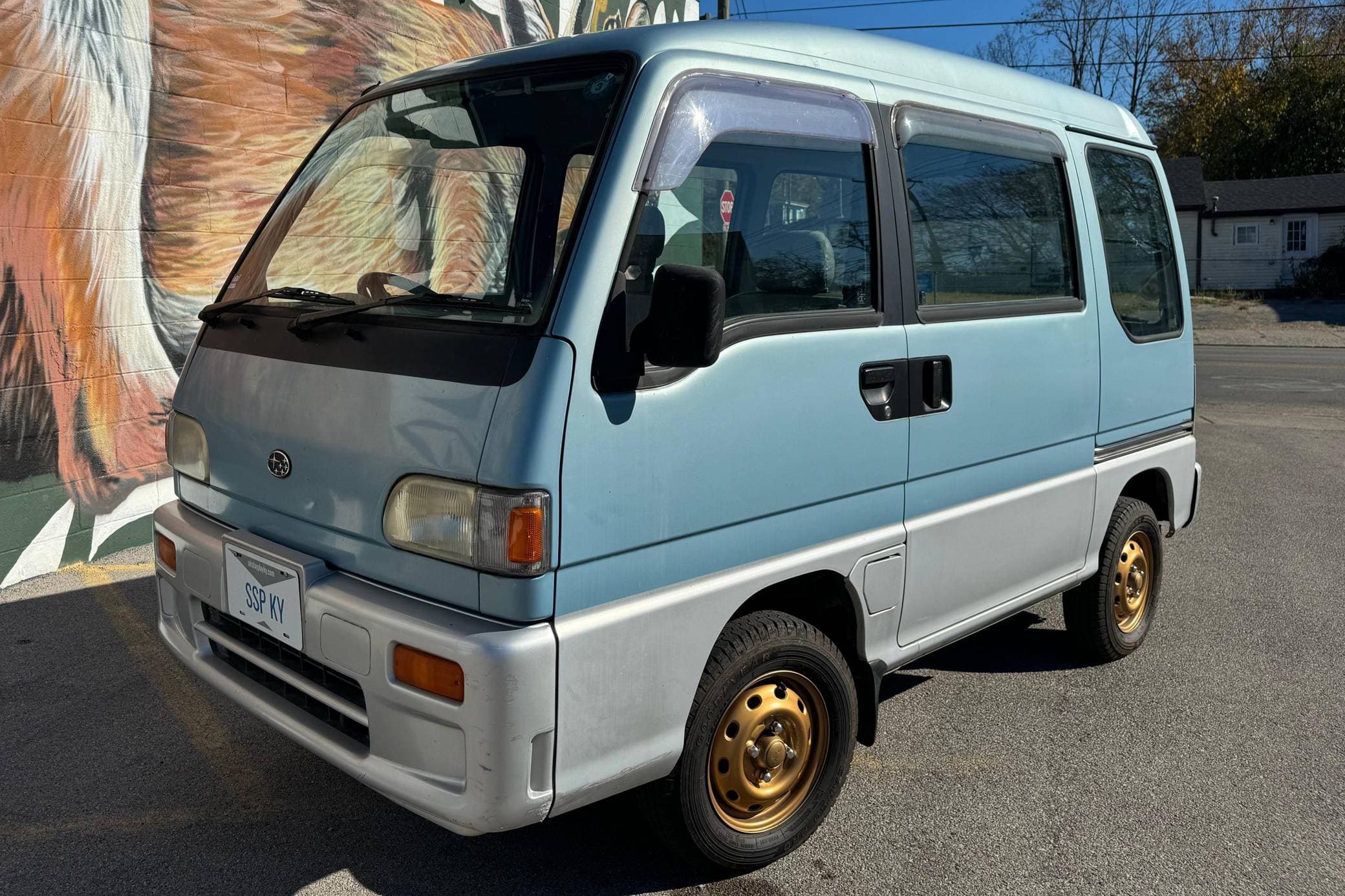 1996 Subaru Sambar sold for $7,666