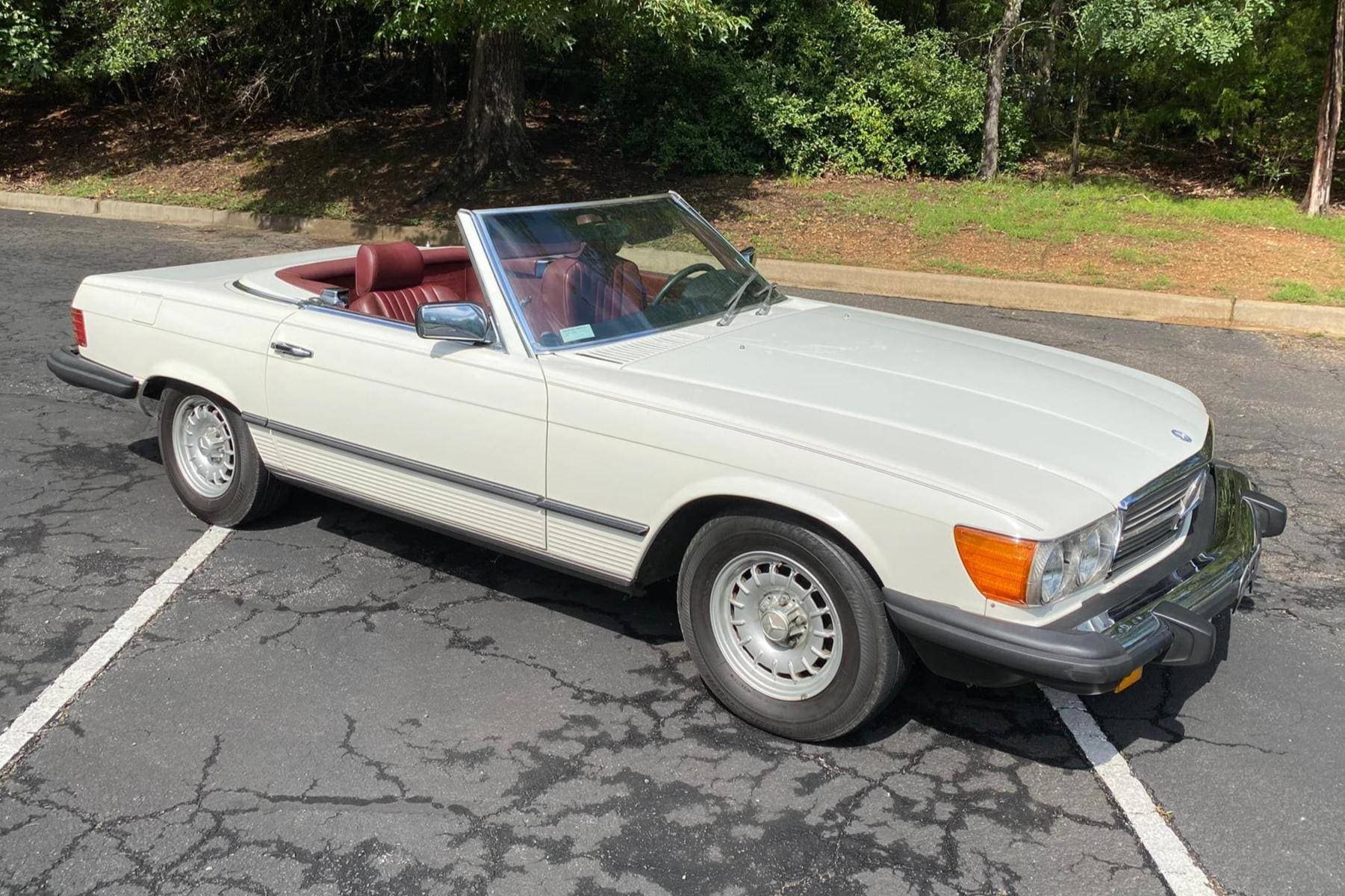1985 Mercedes-Benz R107 SL sold for $6,700