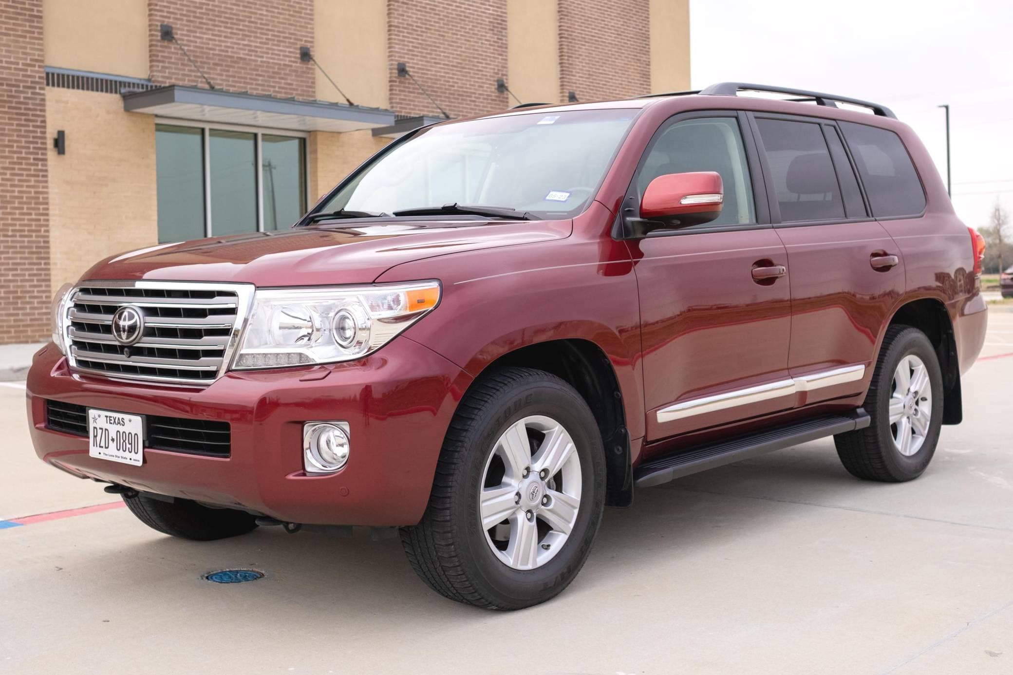 2014 Toyota Land Cruiser sold for $58,000