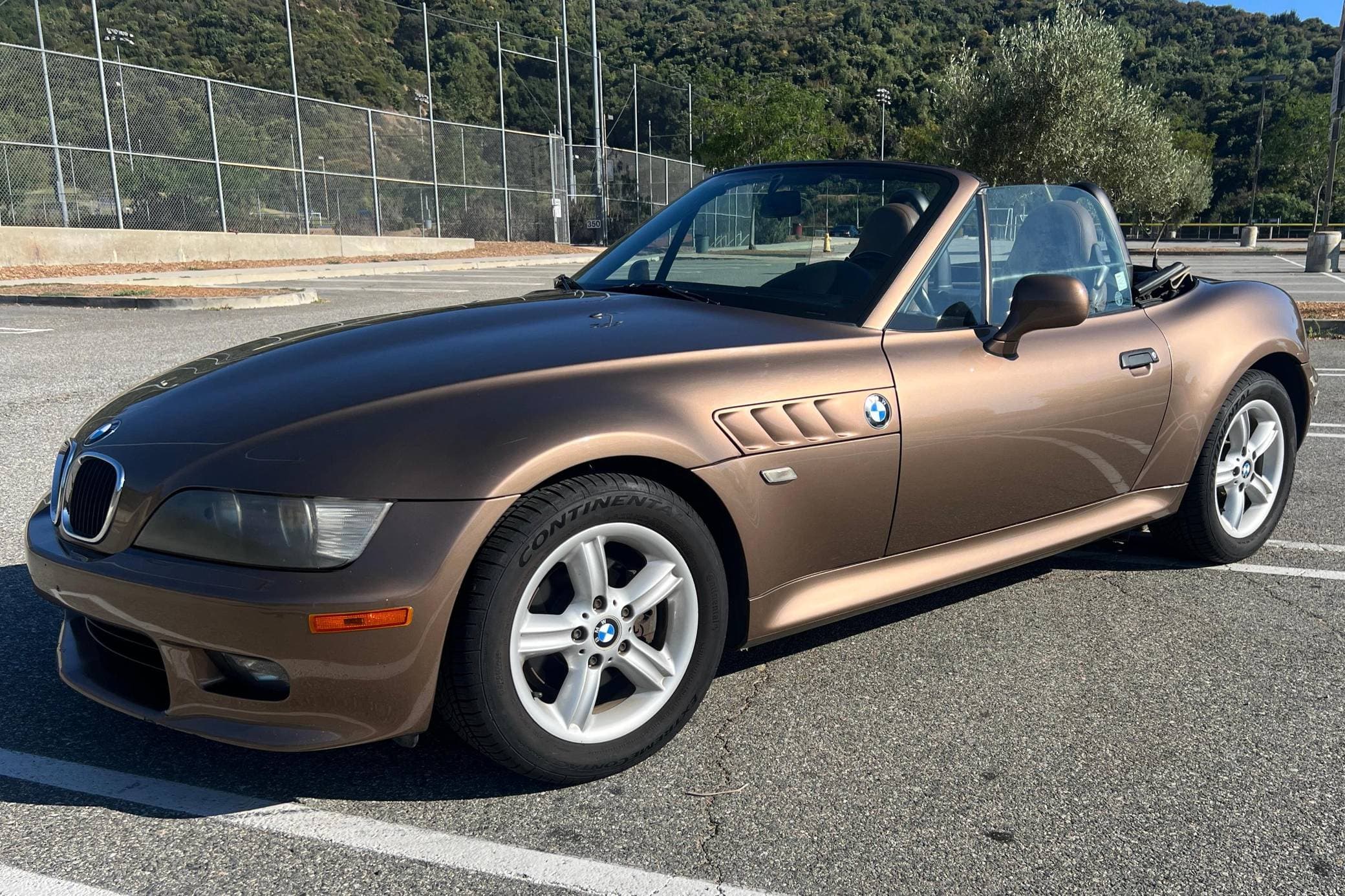 2000 BMW Z3 sold for $5,455